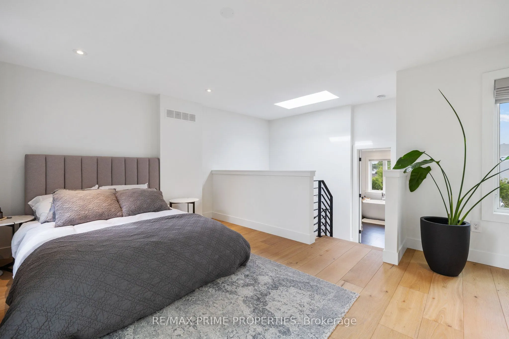 291 Kingswood Road
