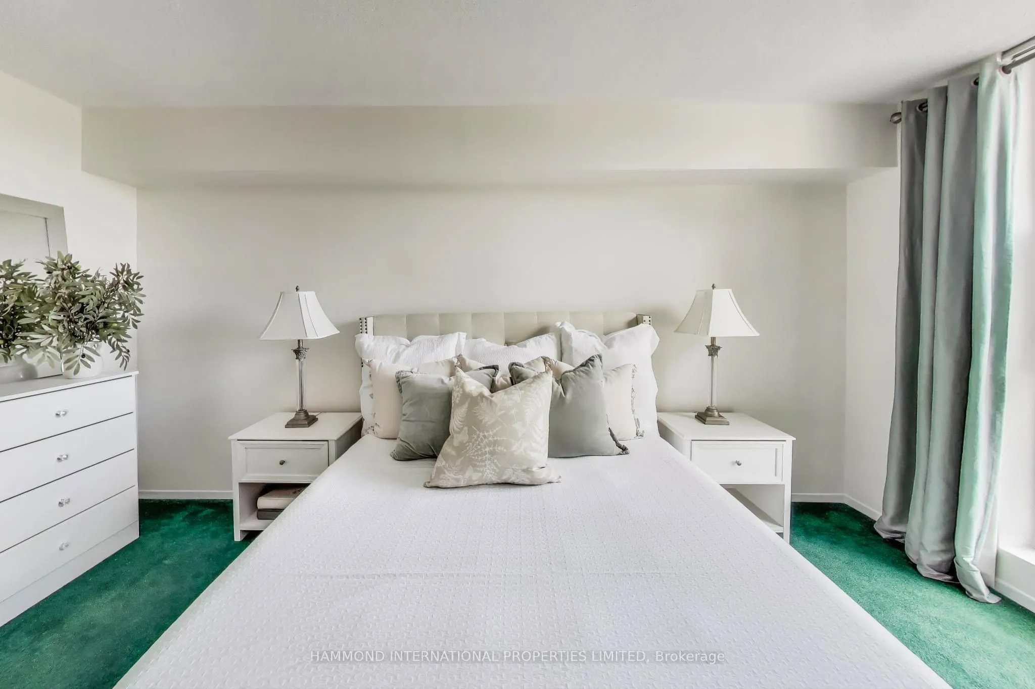 10 Dean Park Road, #416