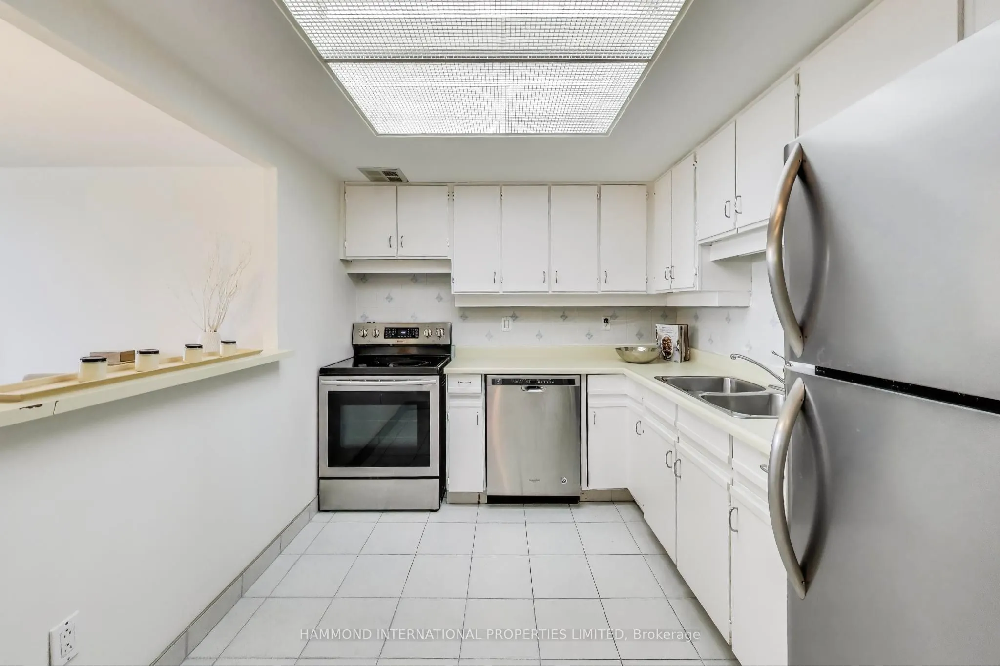 10 Dean Park Road, #416