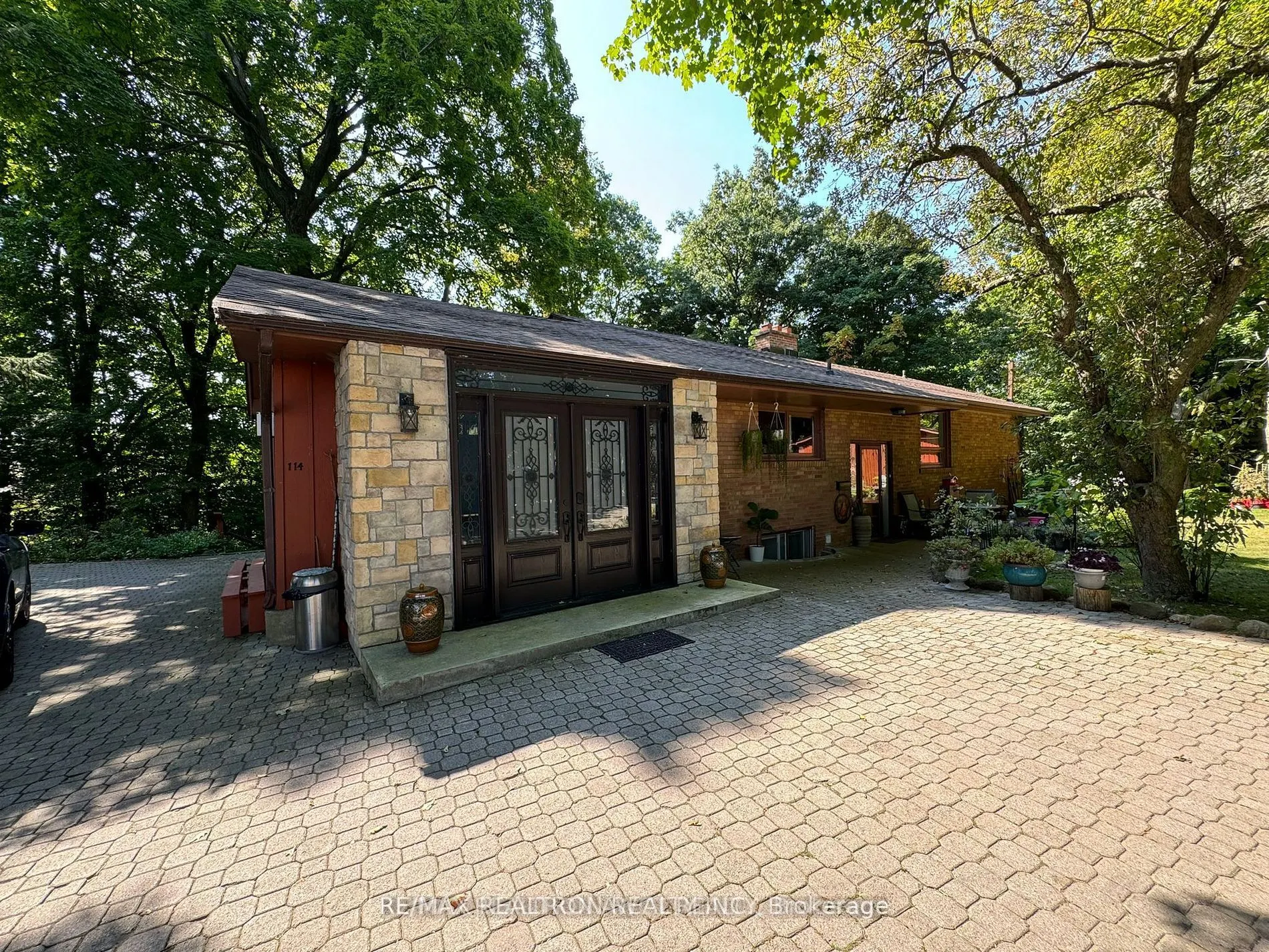 114 Ridgewood Road
