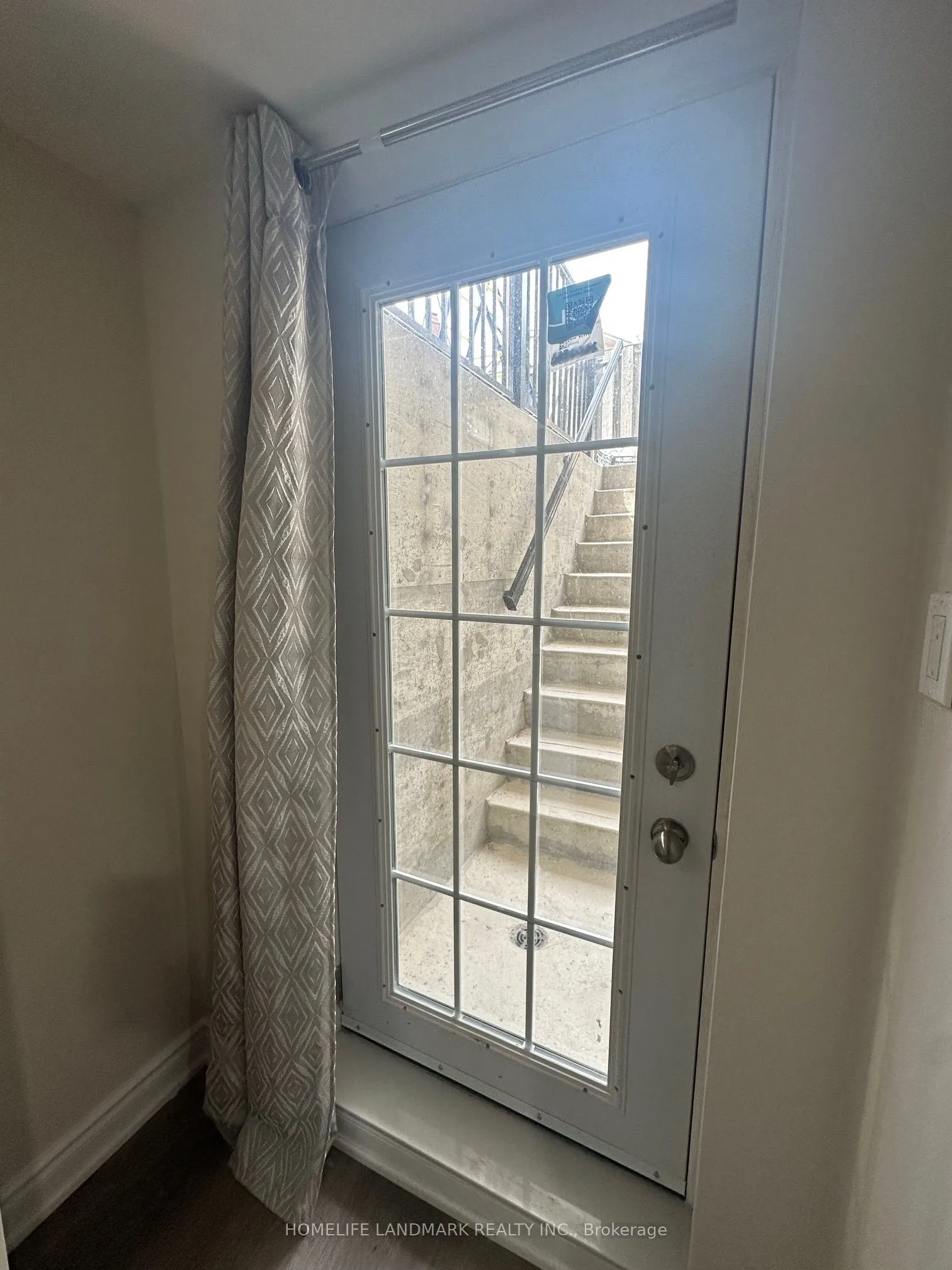 79 Ingleton Boulevard, #BASEMENT