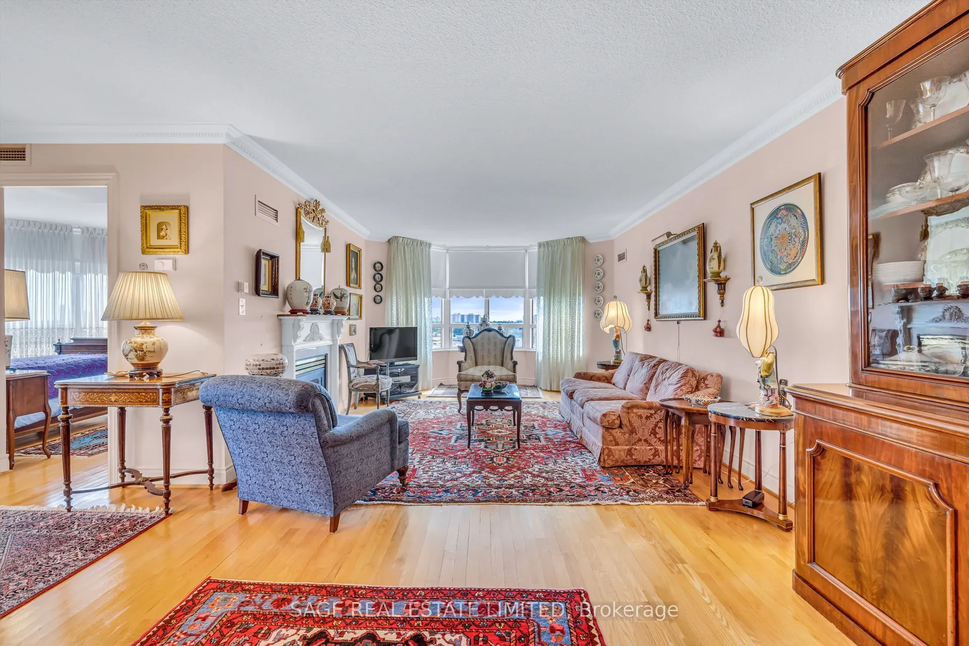138 Bonis Avenue, #1026