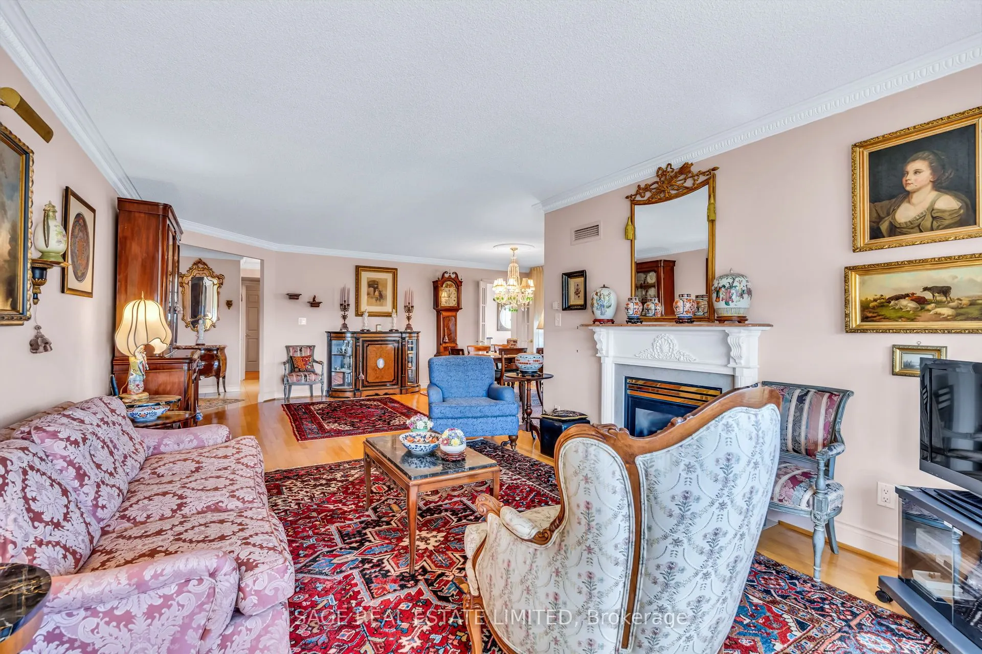 138 Bonis Avenue, #1026