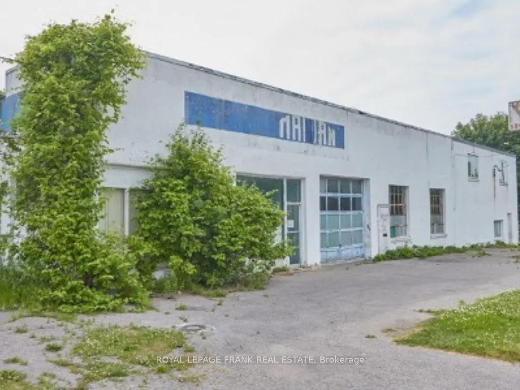 349 King Street W