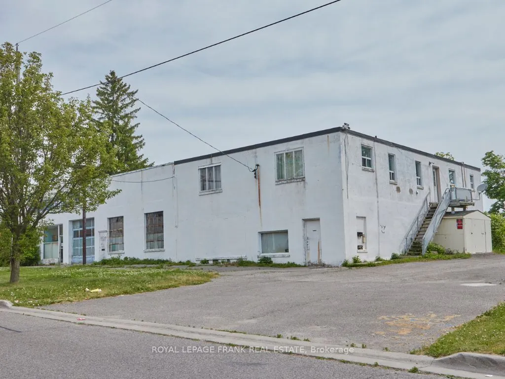 349 King Street W