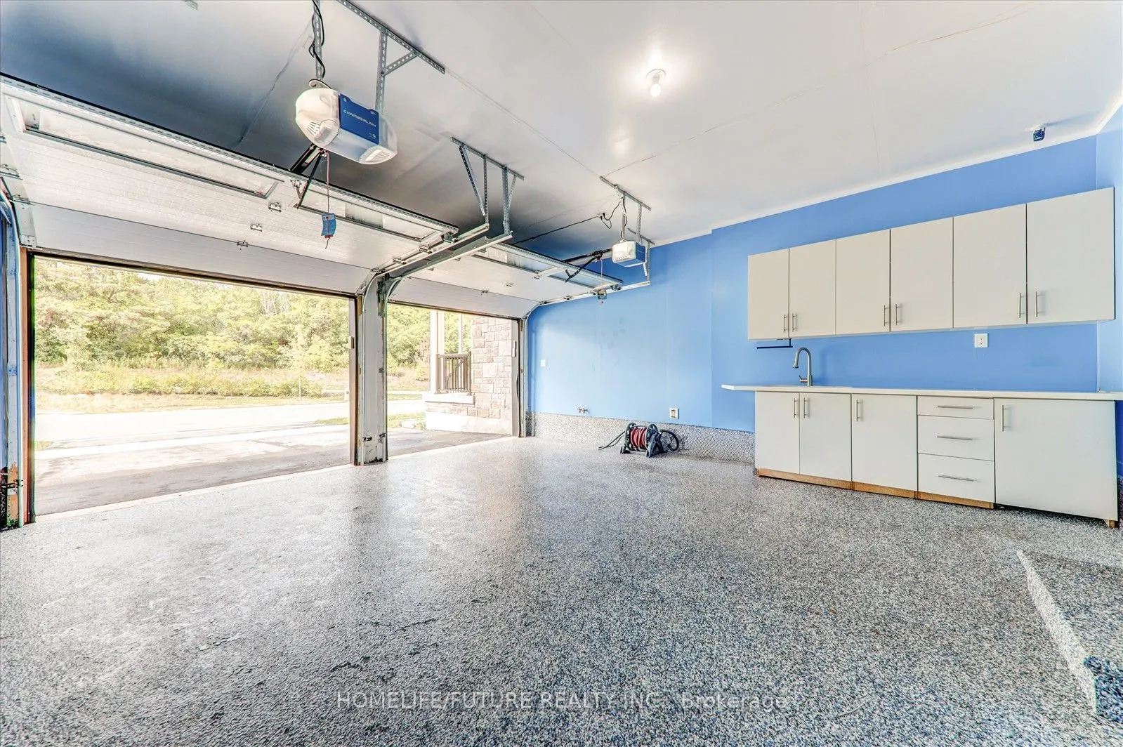64 Swordfish Drive