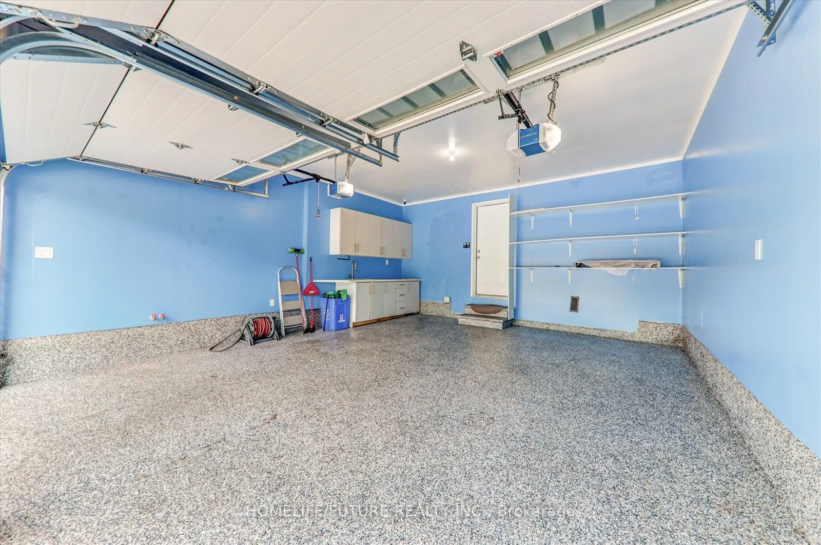 64 Swordfish Drive