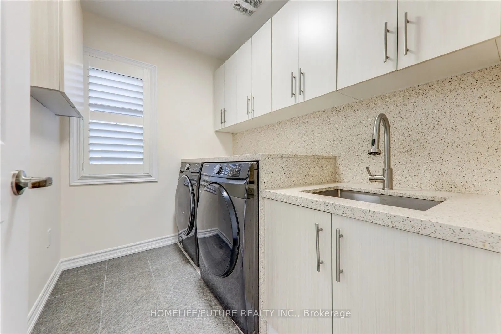64 Swordfish Drive