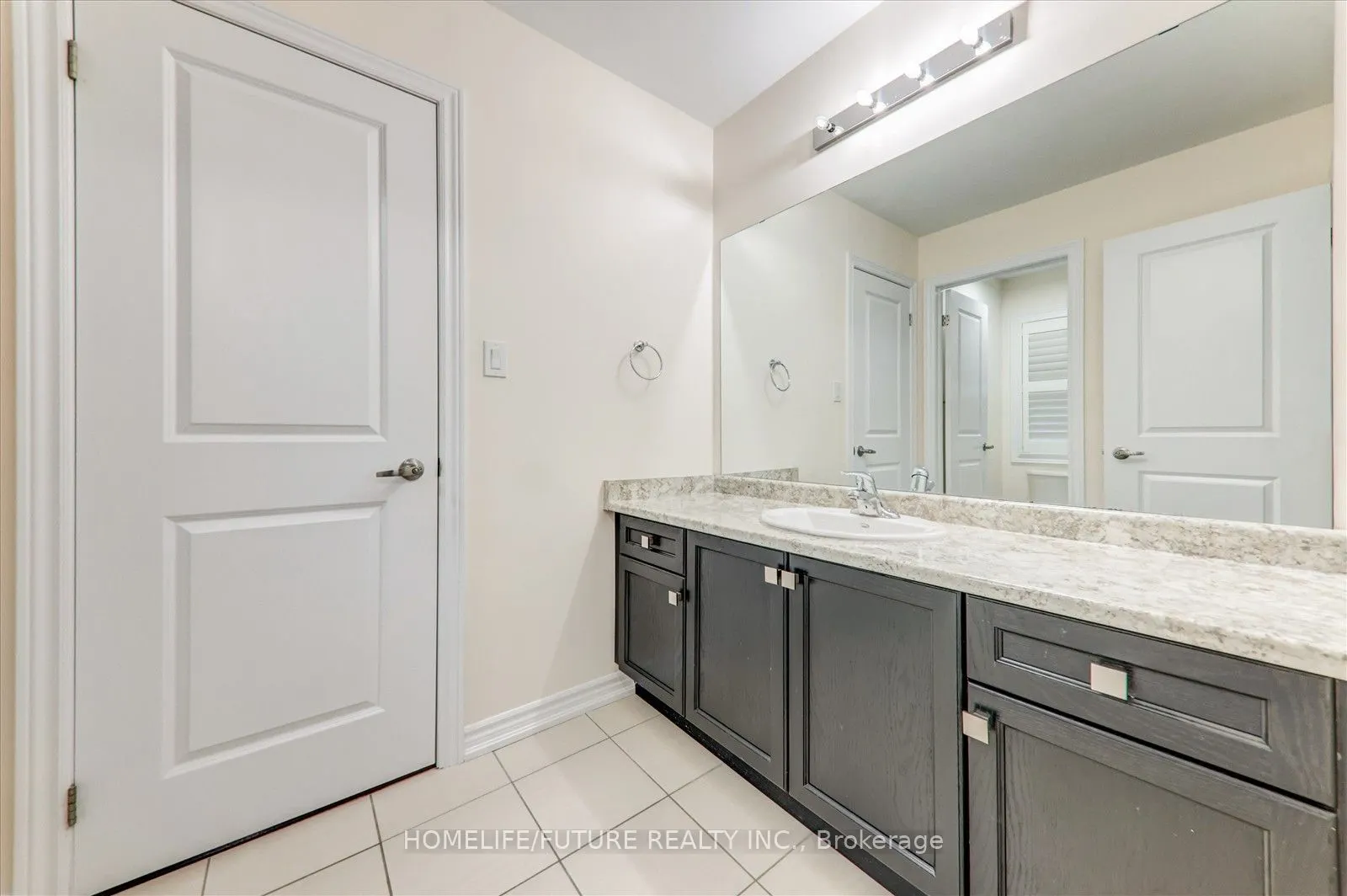 64 Swordfish Drive
