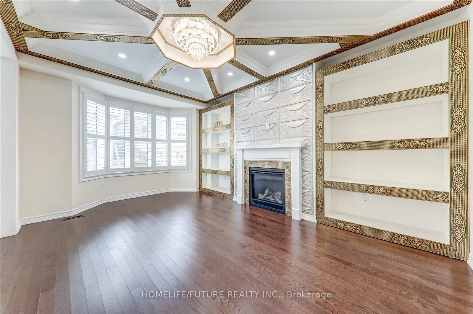 64 Swordfish Drive