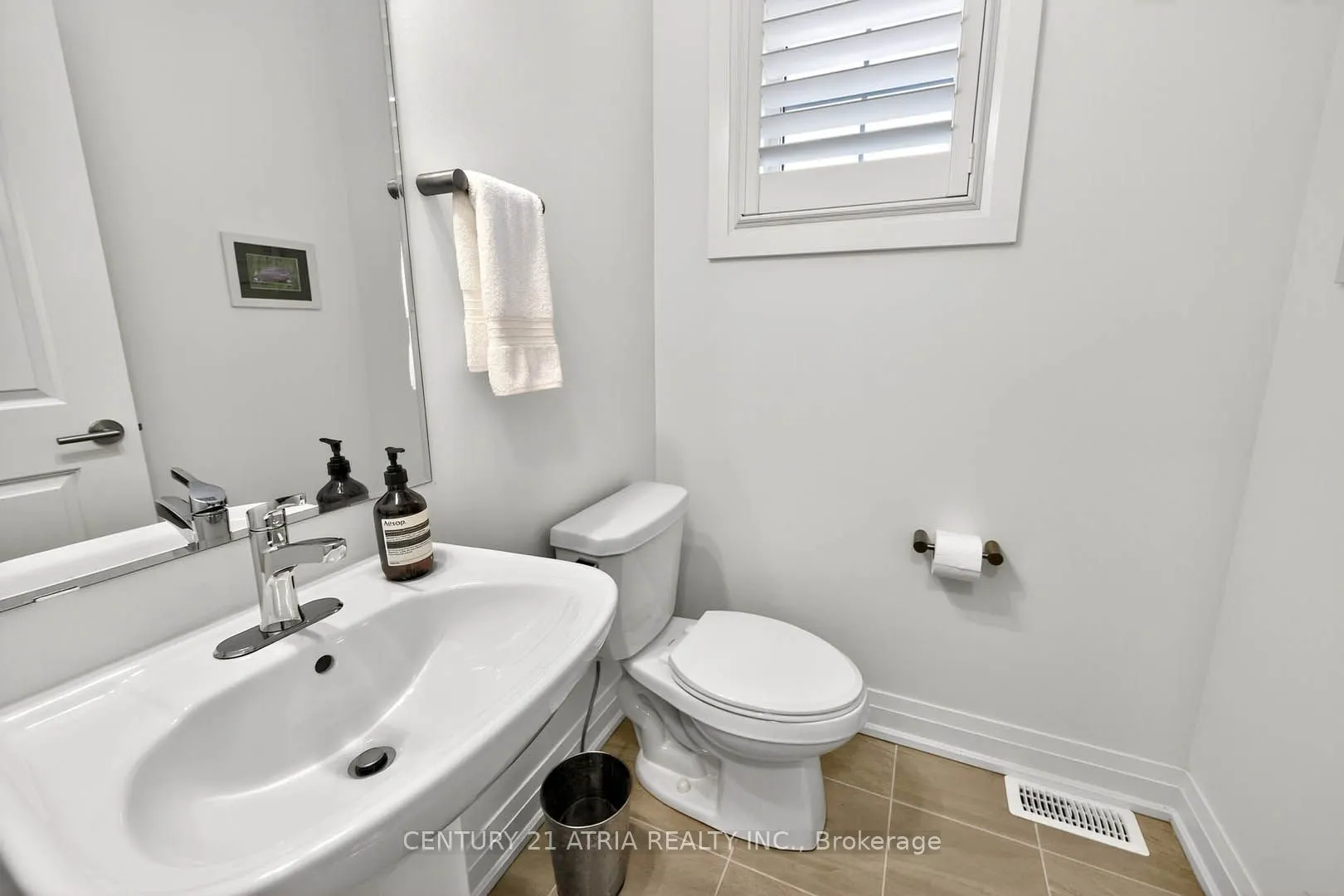 2888 Foxden Square