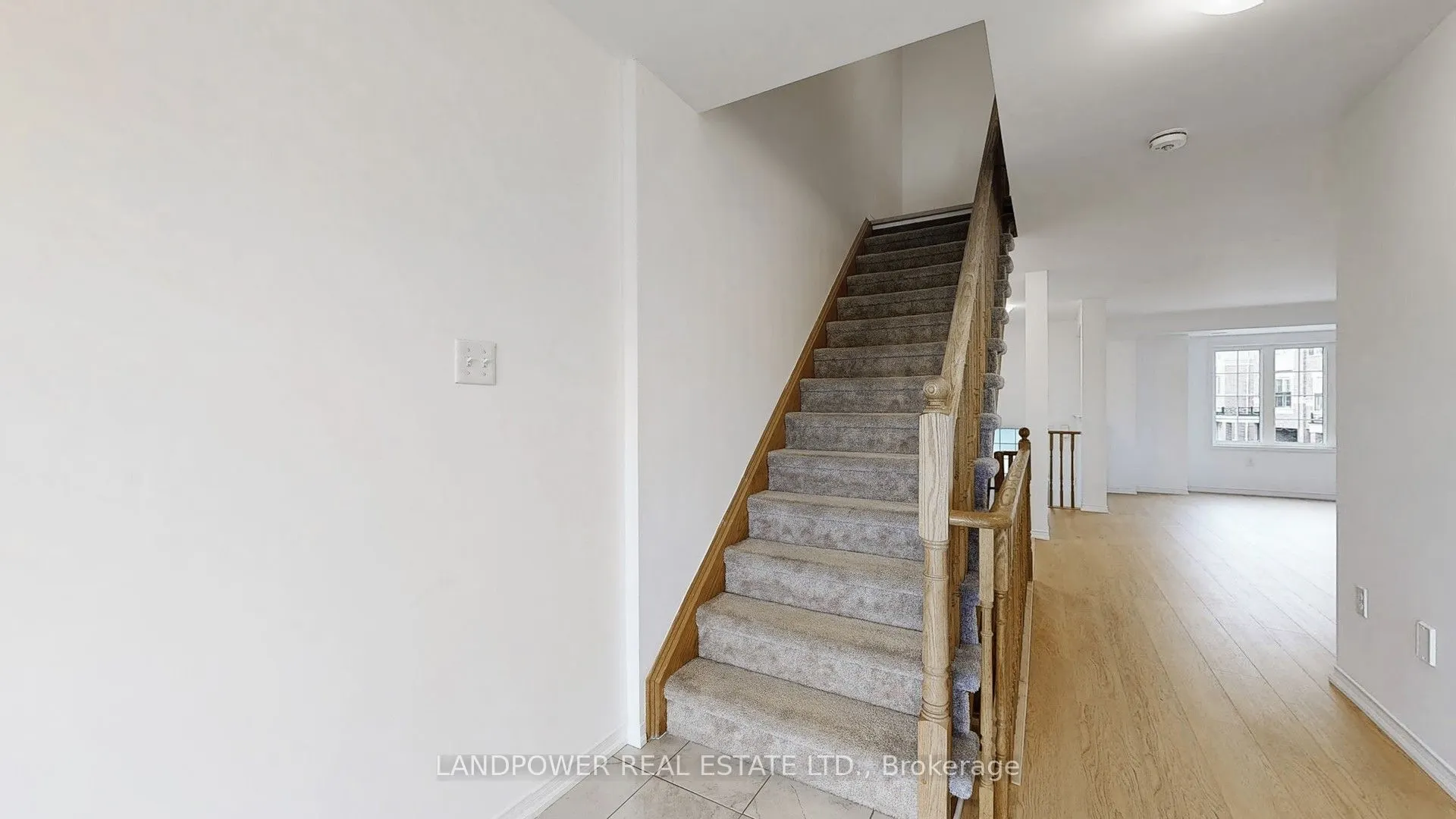 2655 Deputy Minister Path, #28