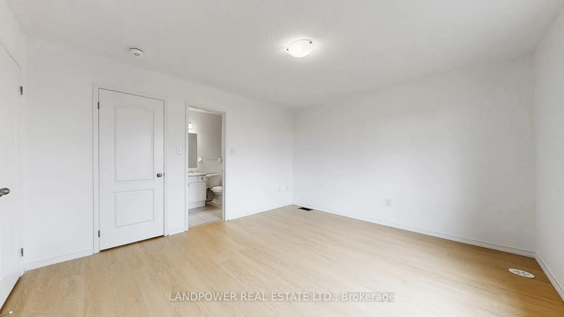 2655 Deputy Minister Path, #28