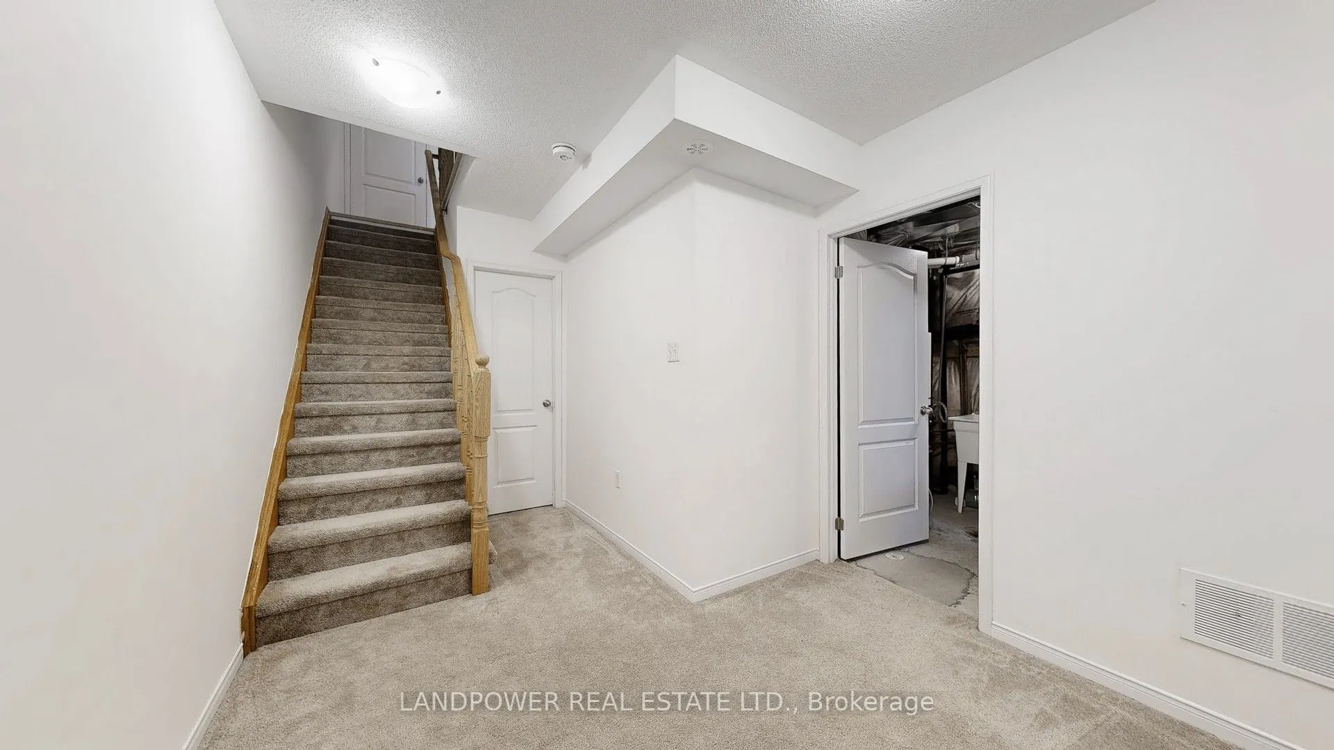 2655 Deputy Minister Path, #28