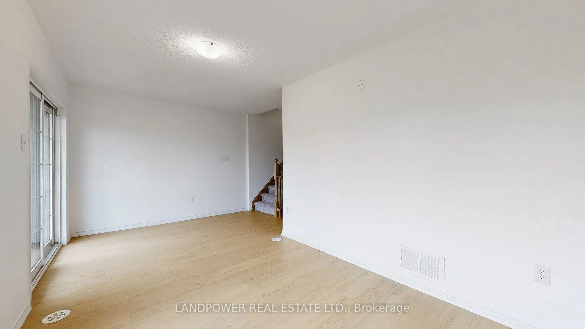 2655 Deputy Minister Path, #28