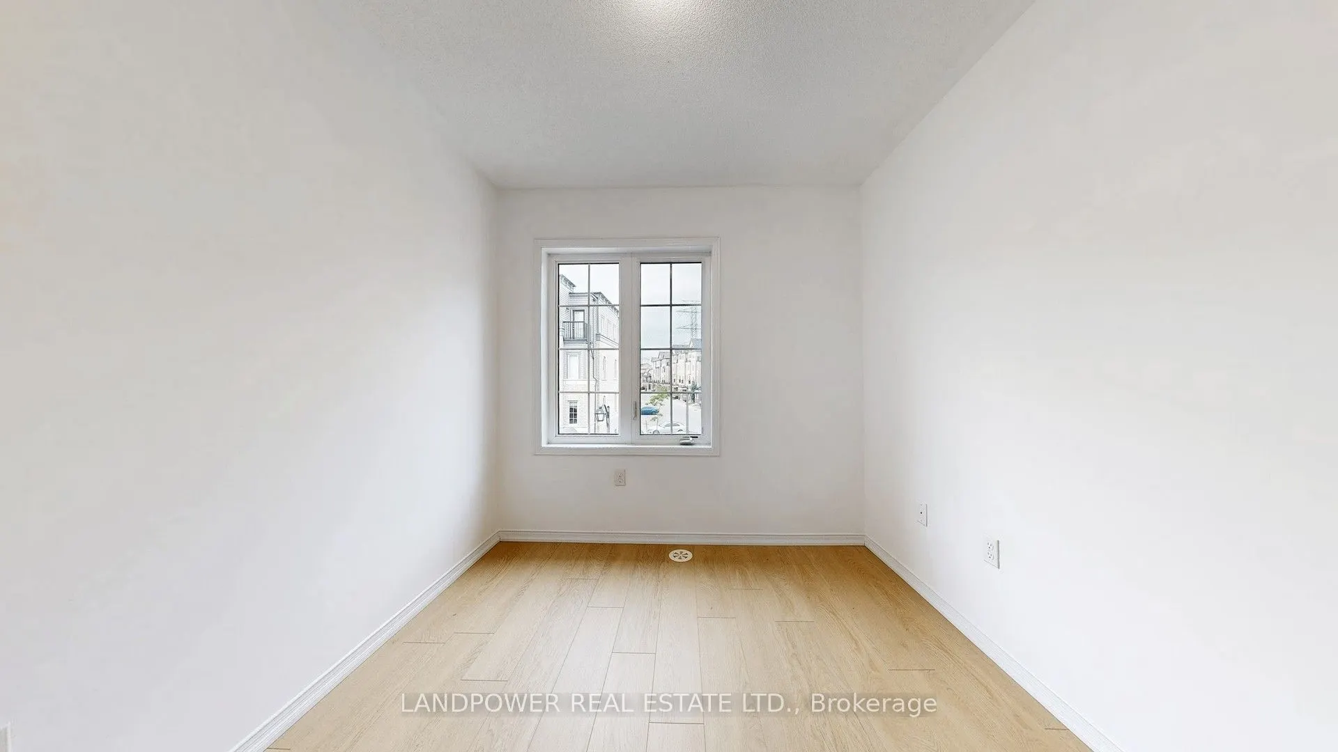 2655 Deputy Minister Path, #28