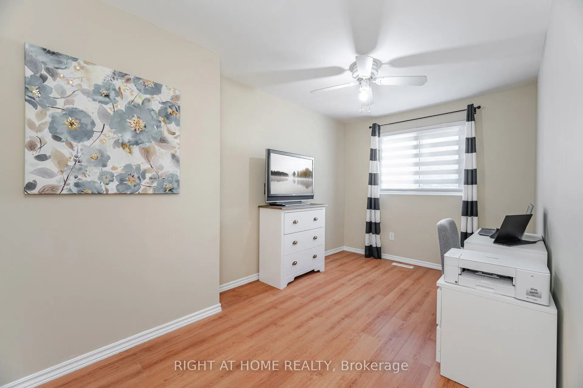 907 Burns Street W, ## 45