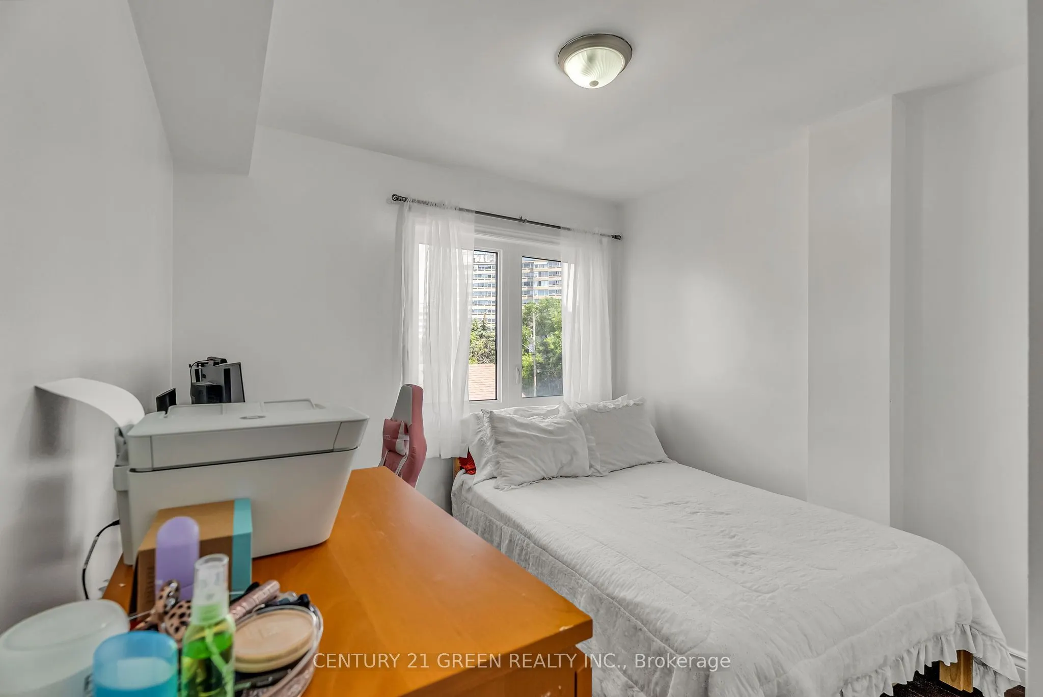 1775 MARKHAM Road, #108