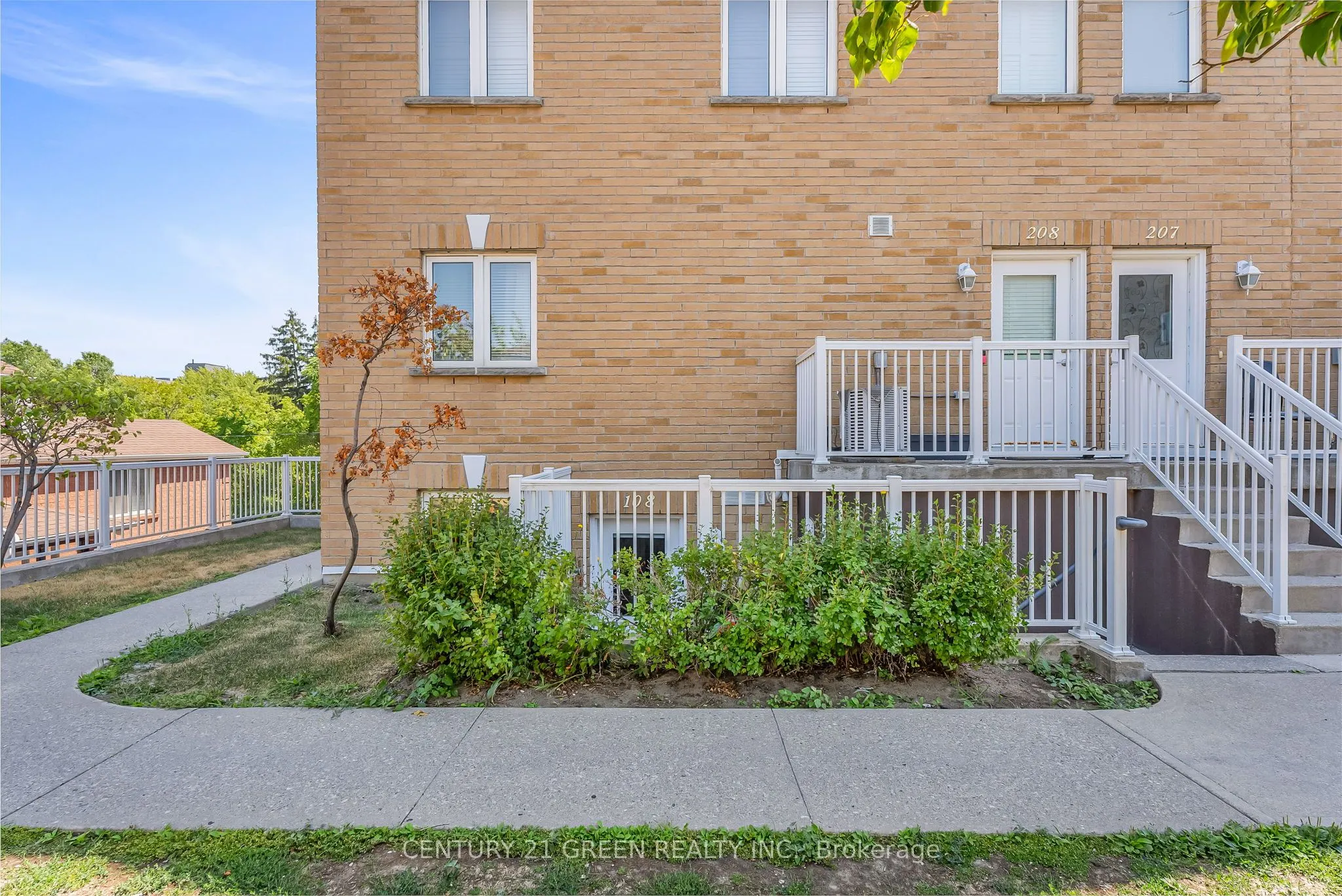 1775 MARKHAM Road, #108