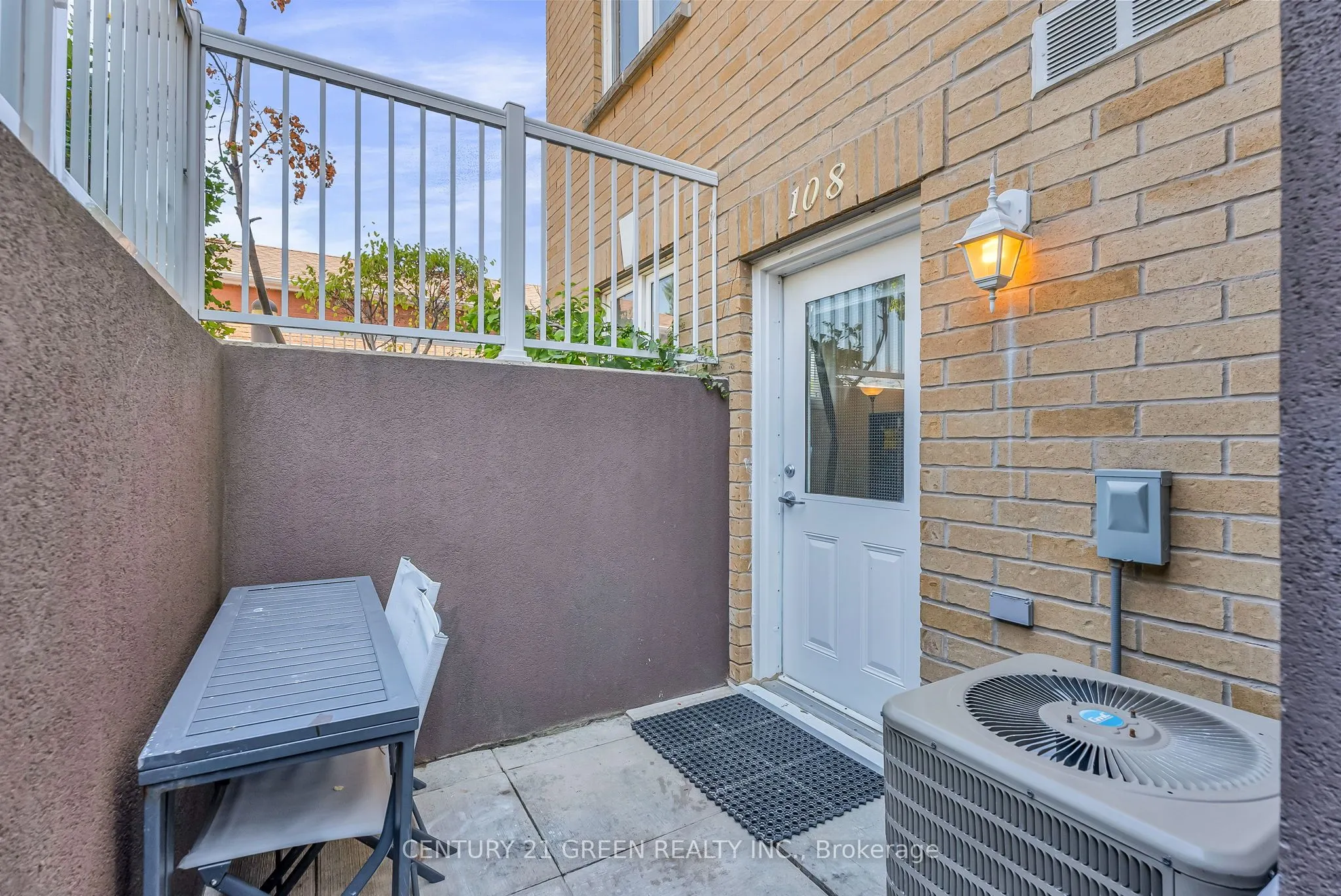 1775 MARKHAM Road, #108