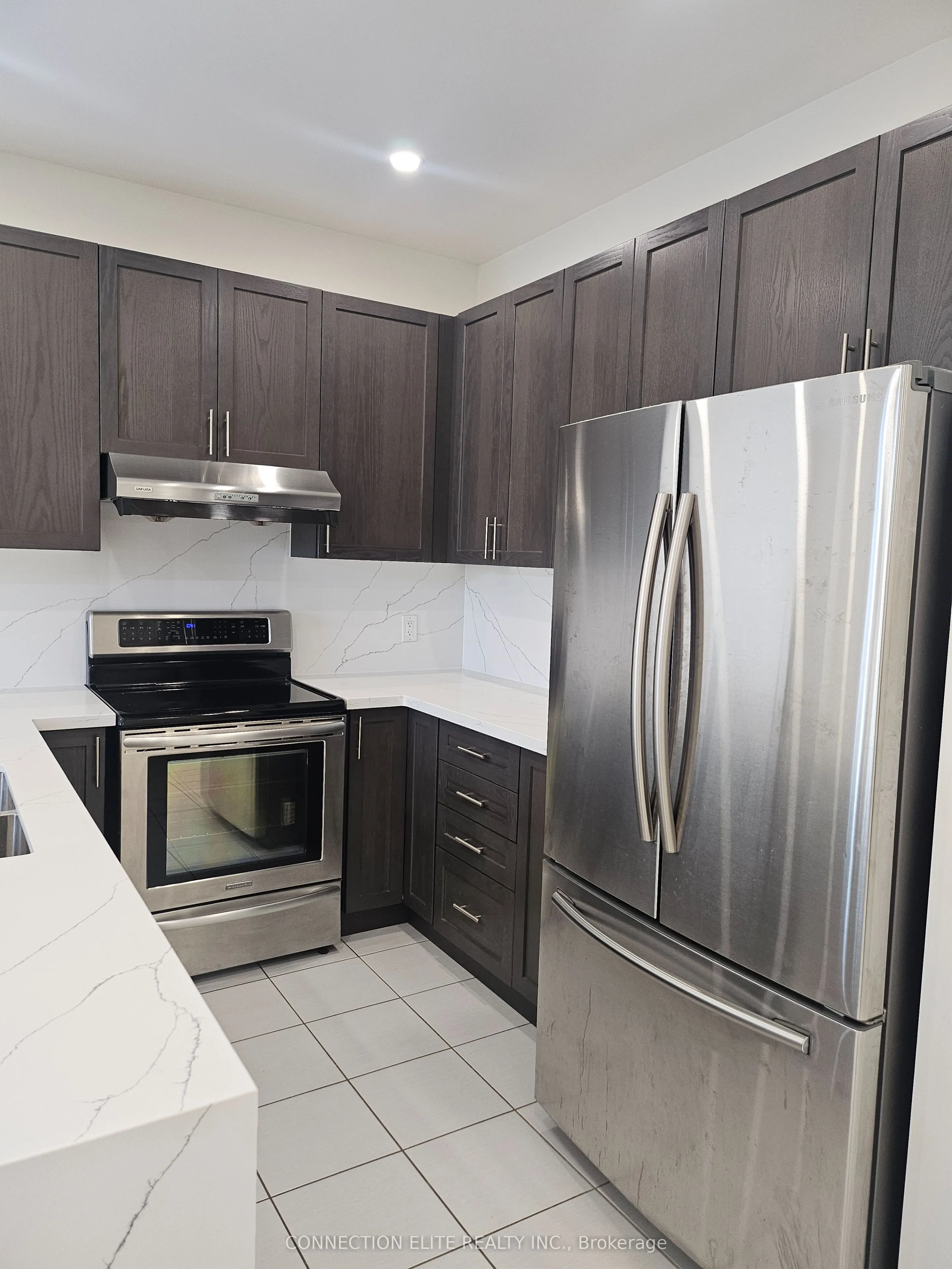 216 Pimlico Drive E