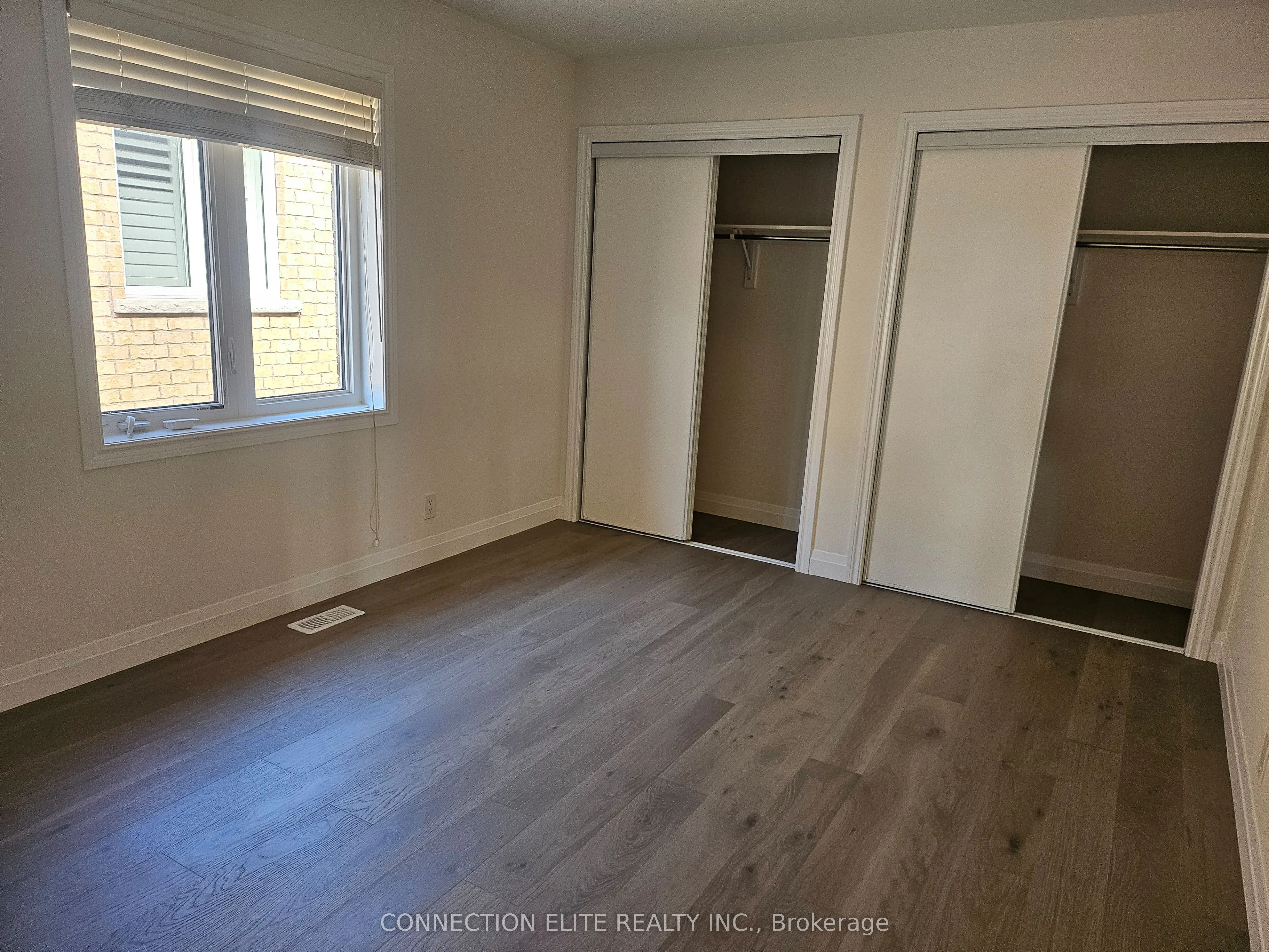 216 Pimlico Drive E