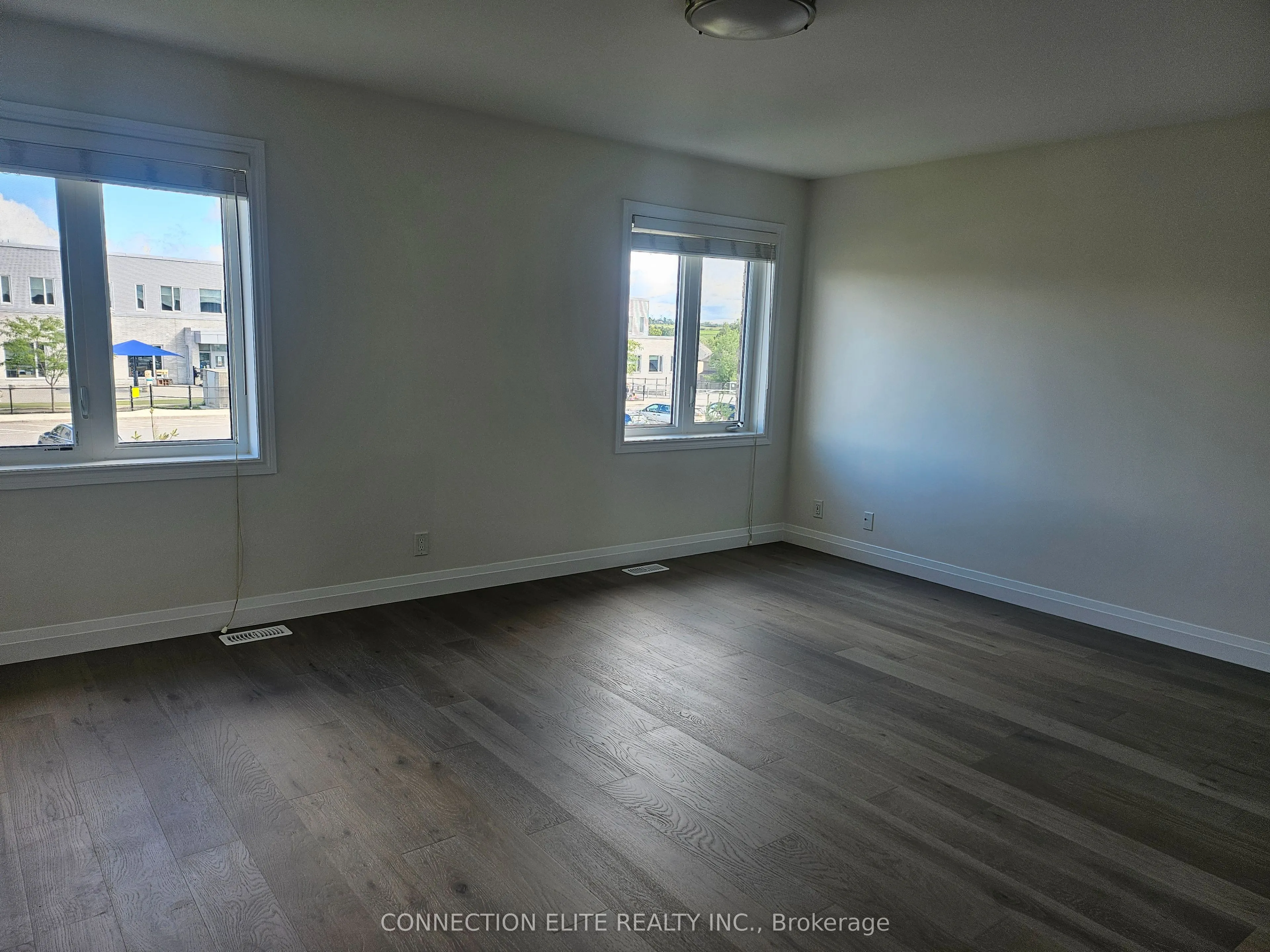 216 Pimlico Drive E