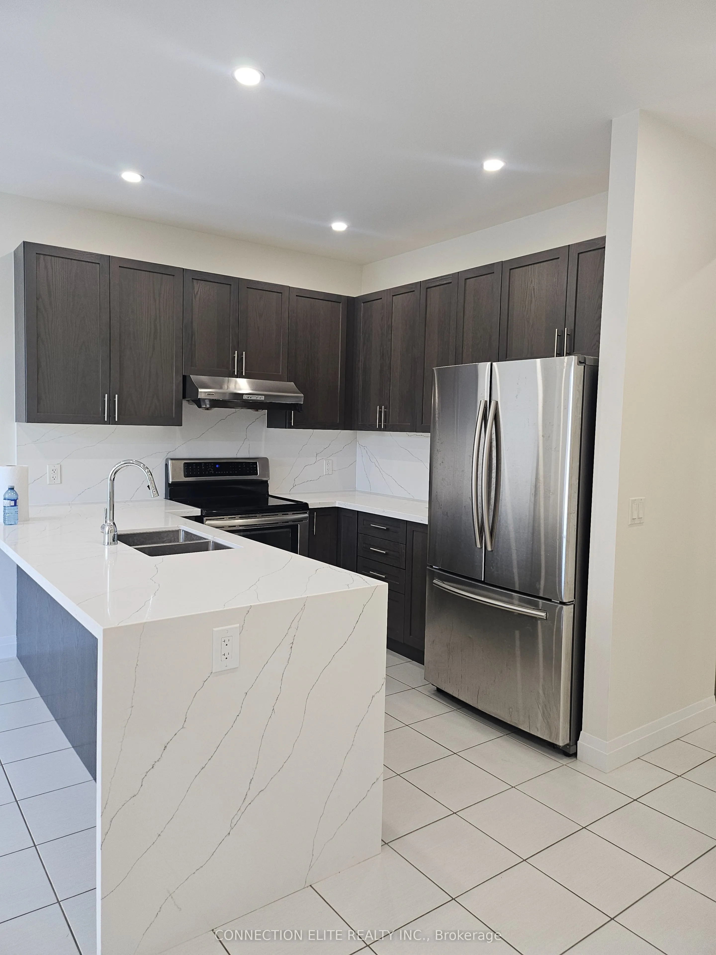 216 Pimlico Drive E