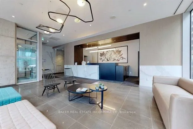 15 Baseball Place, #816