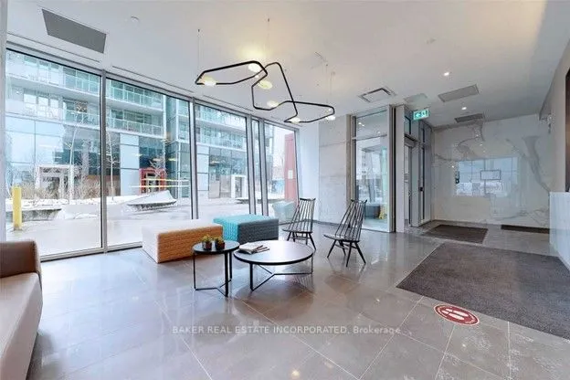 15 Baseball Place, #816