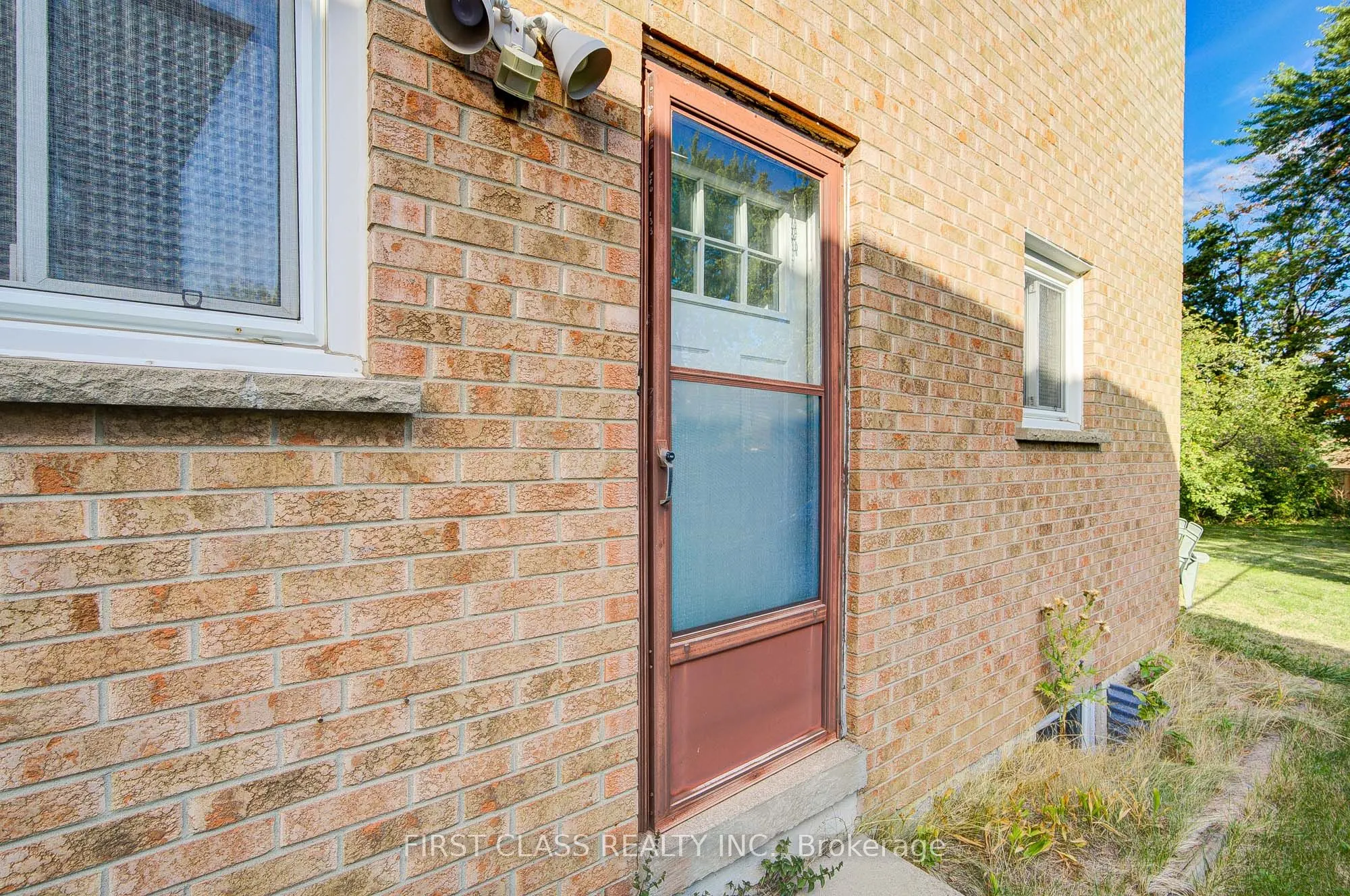 53 Treetops Court