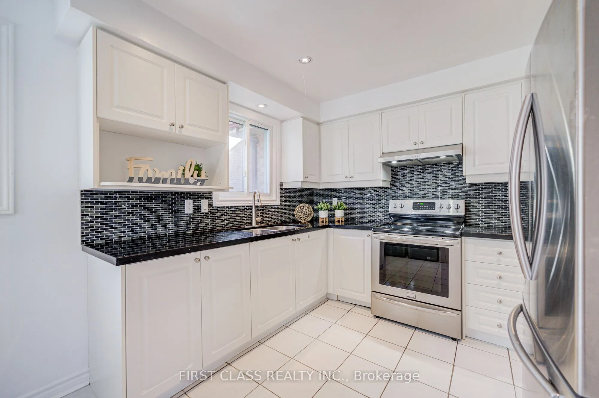 53 Treetops Court