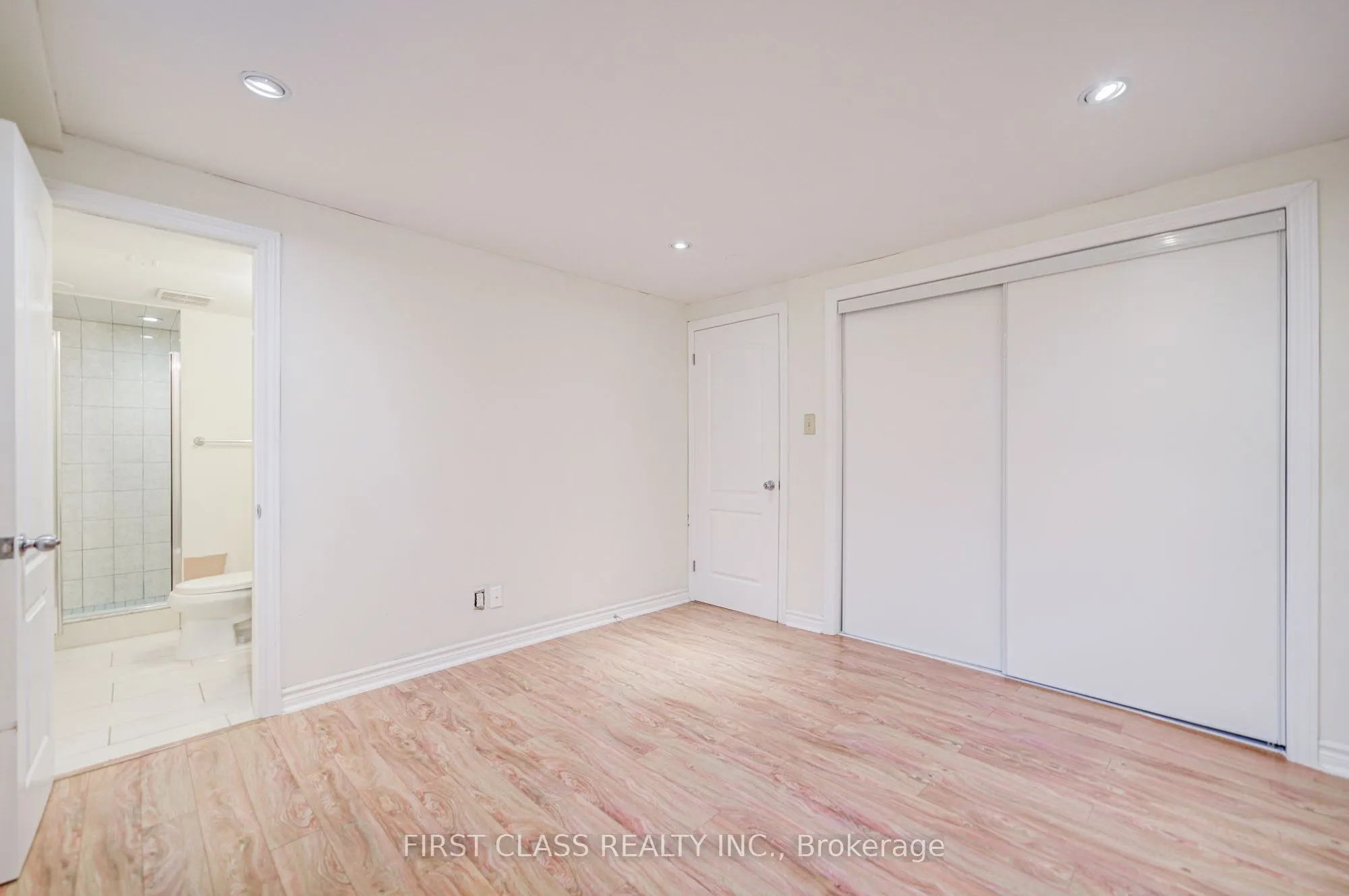 53 Treetops Court