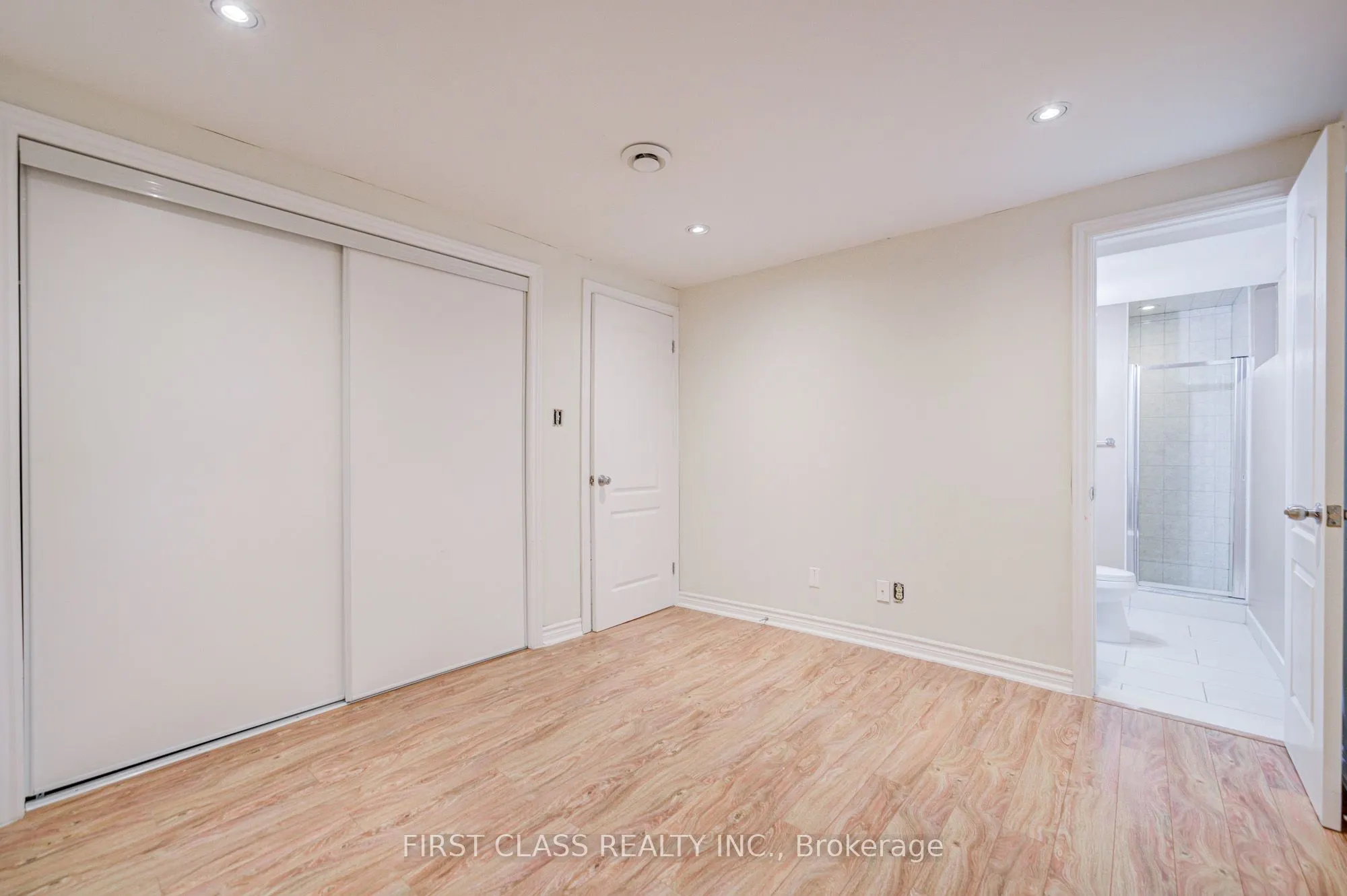 53 Treetops Court