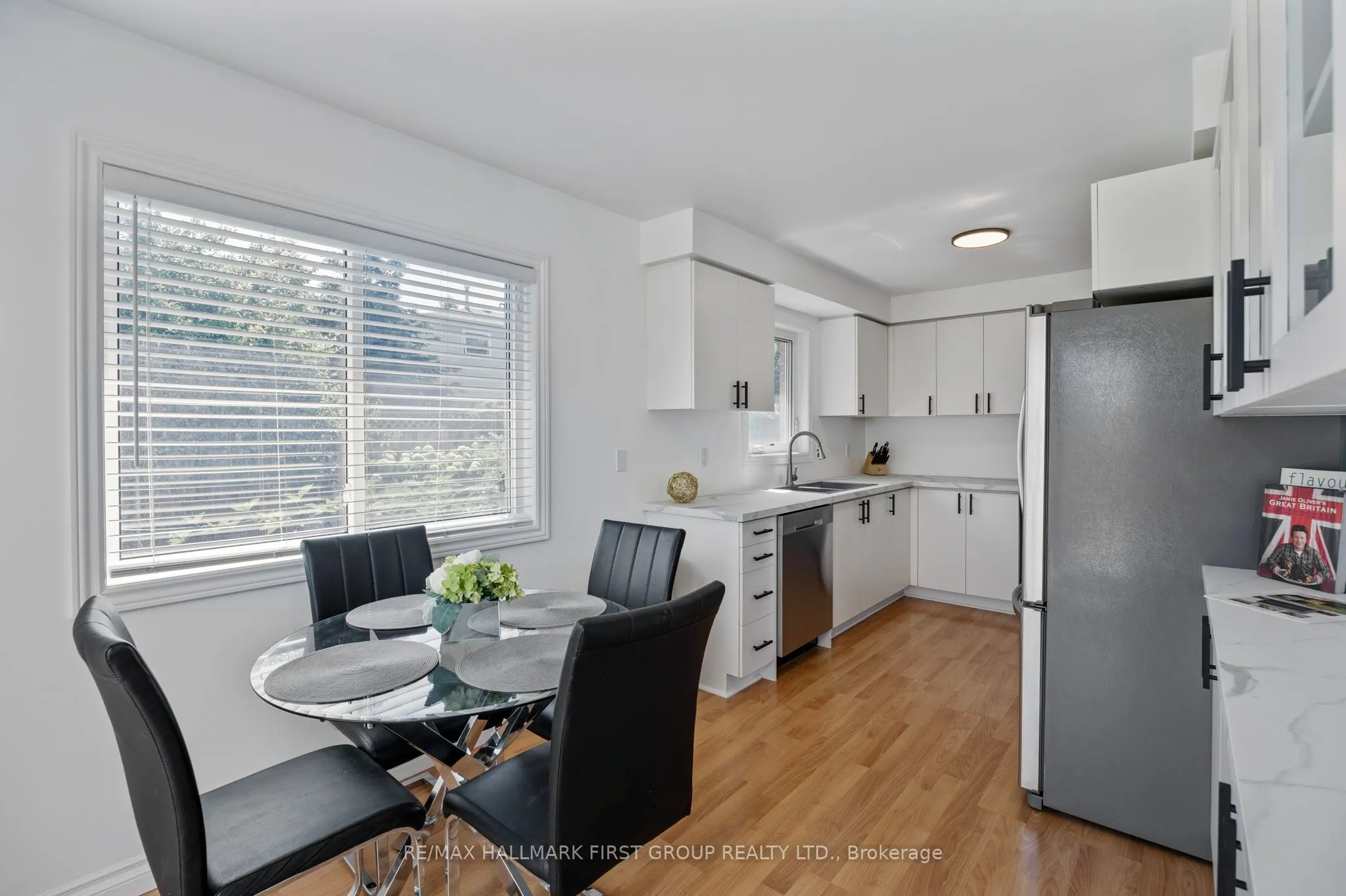111 Clayton Crescent