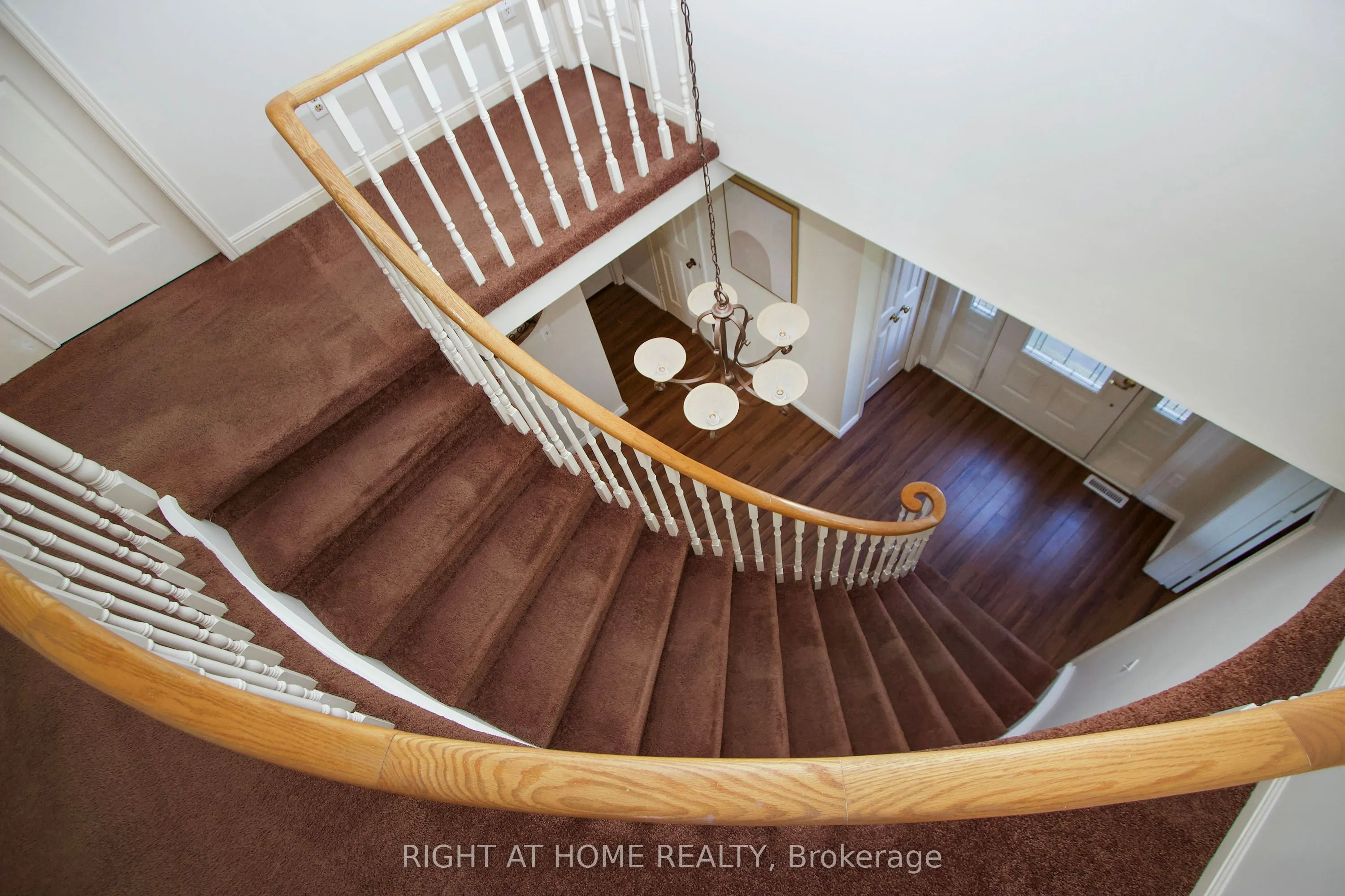 102 Hialeah Crescent