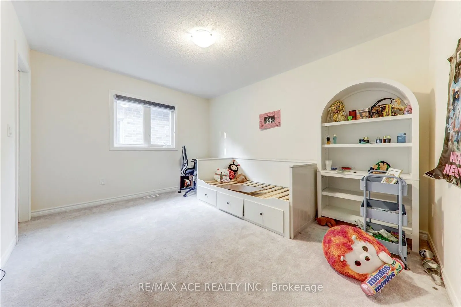118 North Garden Boulevard