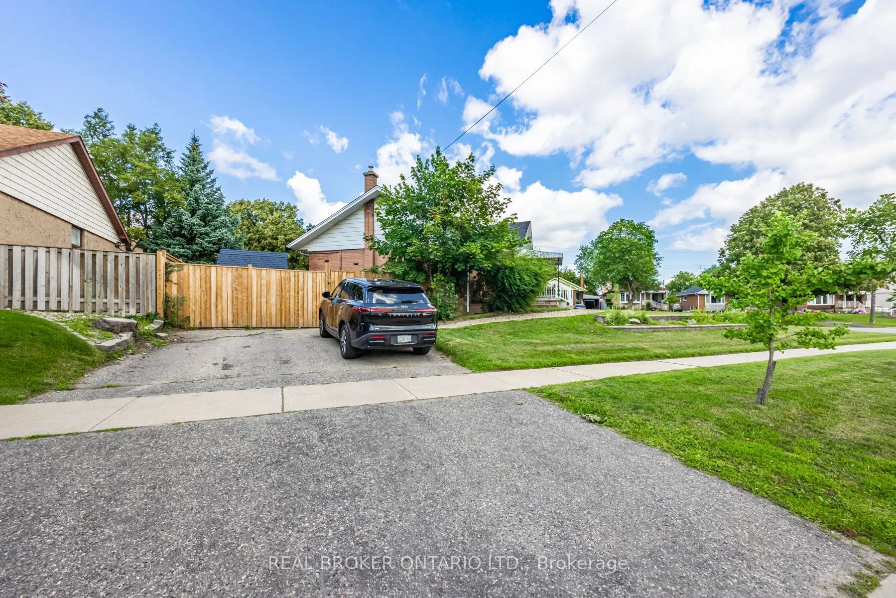 18 Shropshire Drive, #Bsmt