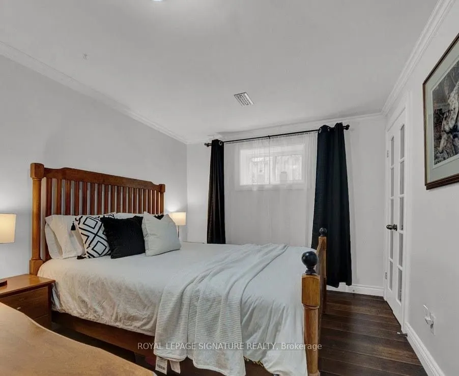 717 Keates Avenue, #Lower