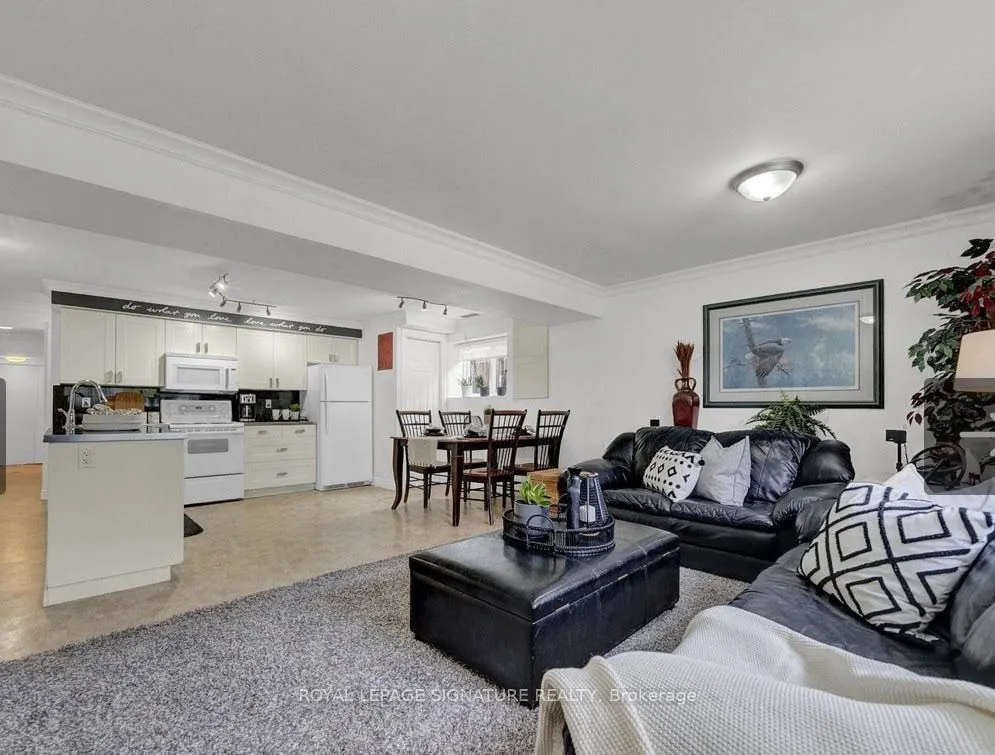 717 Keates Avenue, #Lower