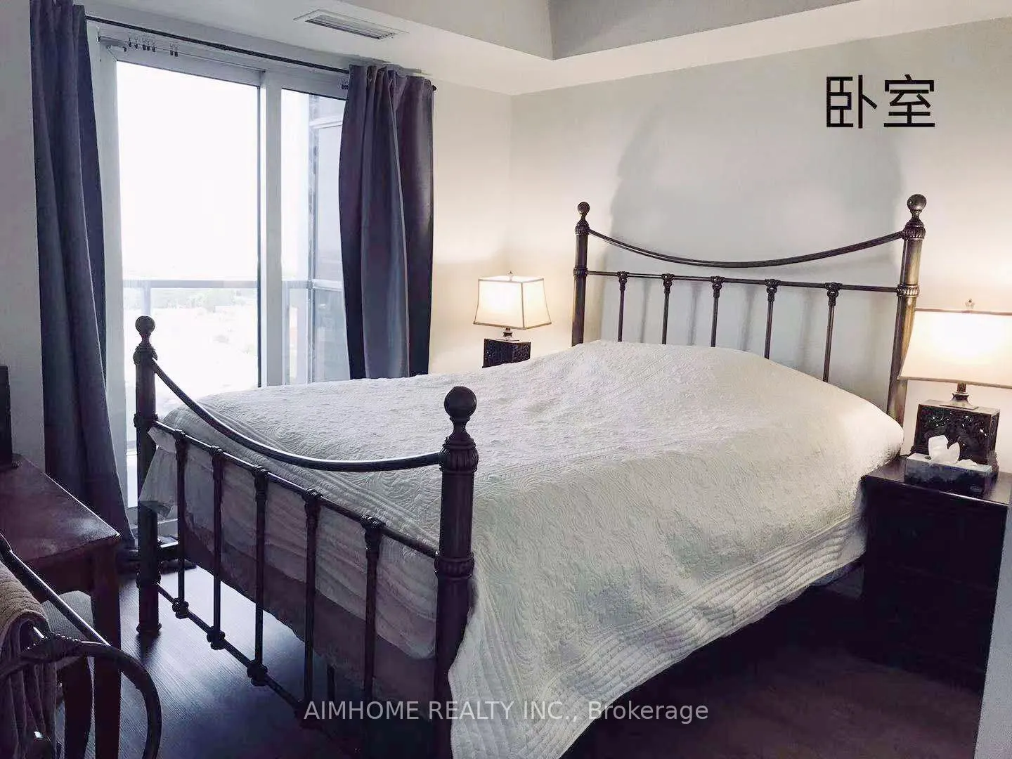 181 Village Green Square, #1512