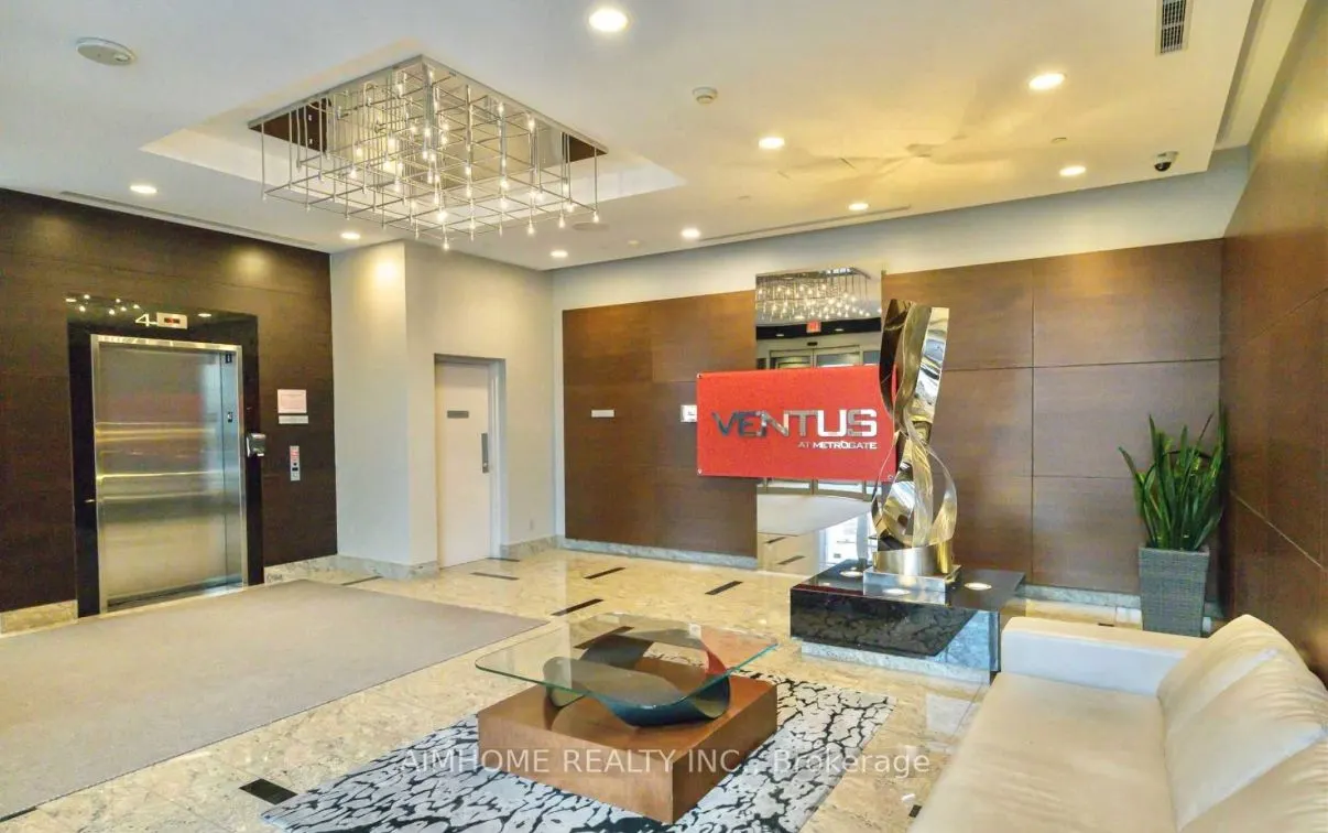 181 Village Green Square, #1512