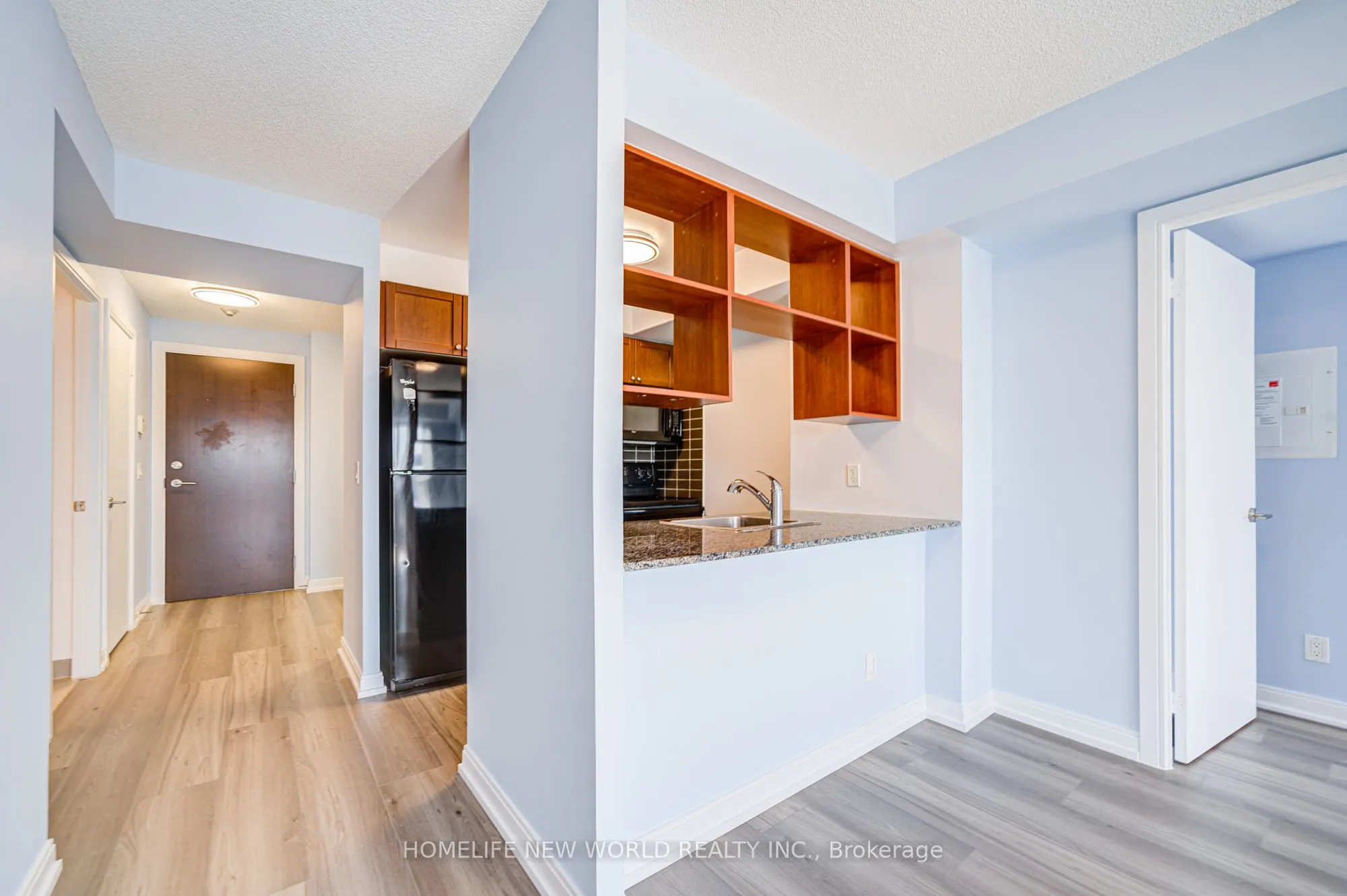 181 Village Green Square E, #1815