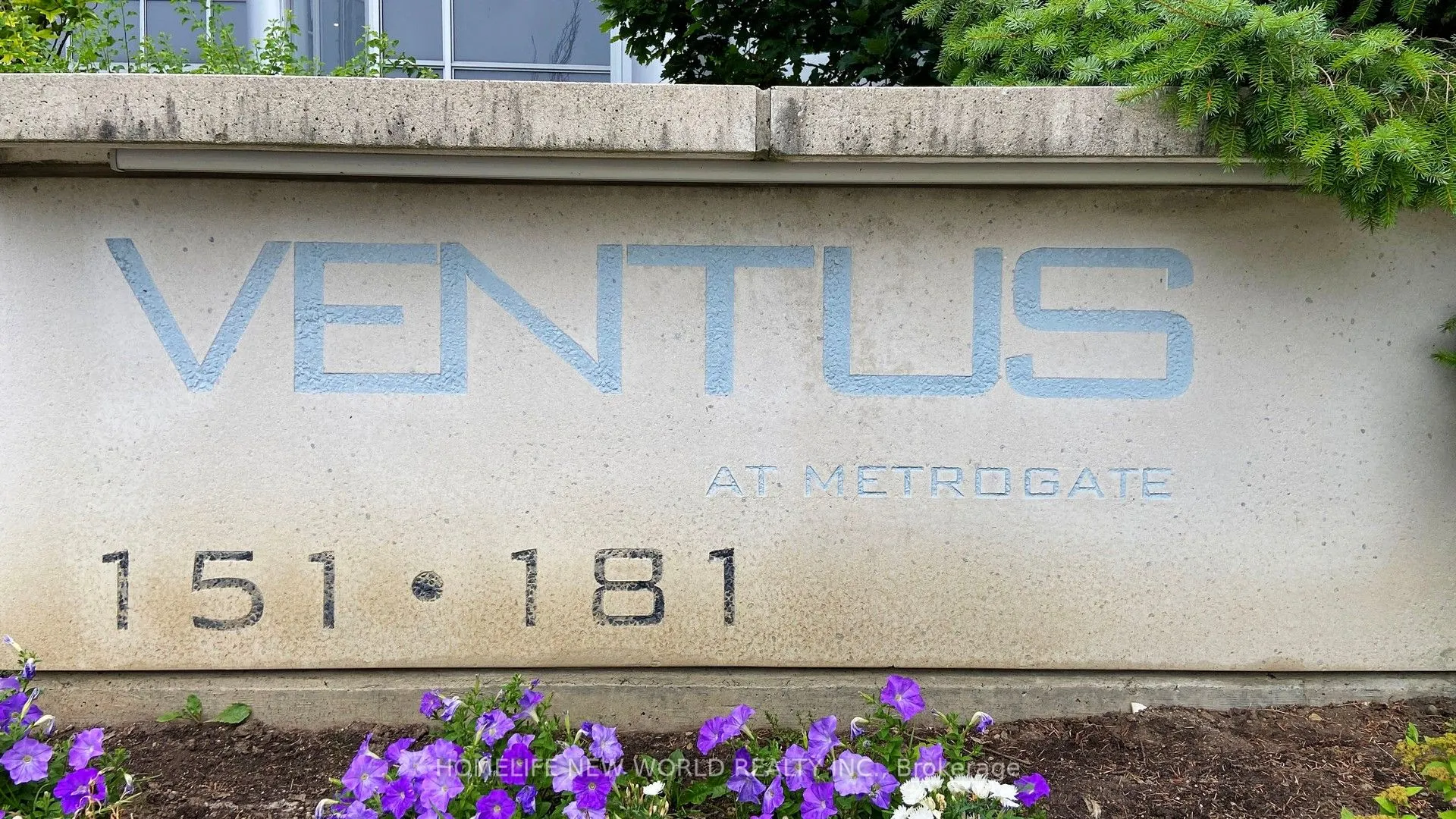 181 Village Green Square E, #1815