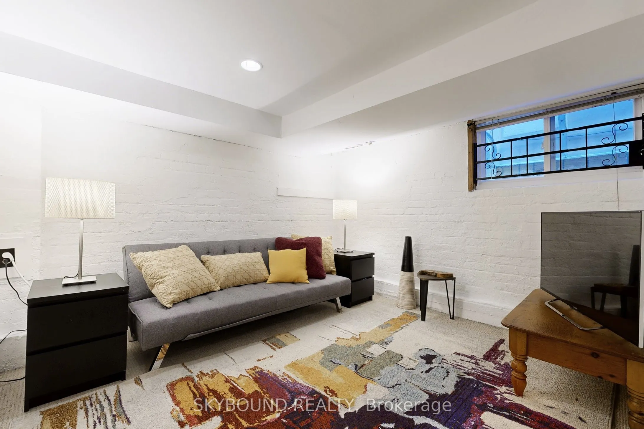 50 Dearbourne Avenue