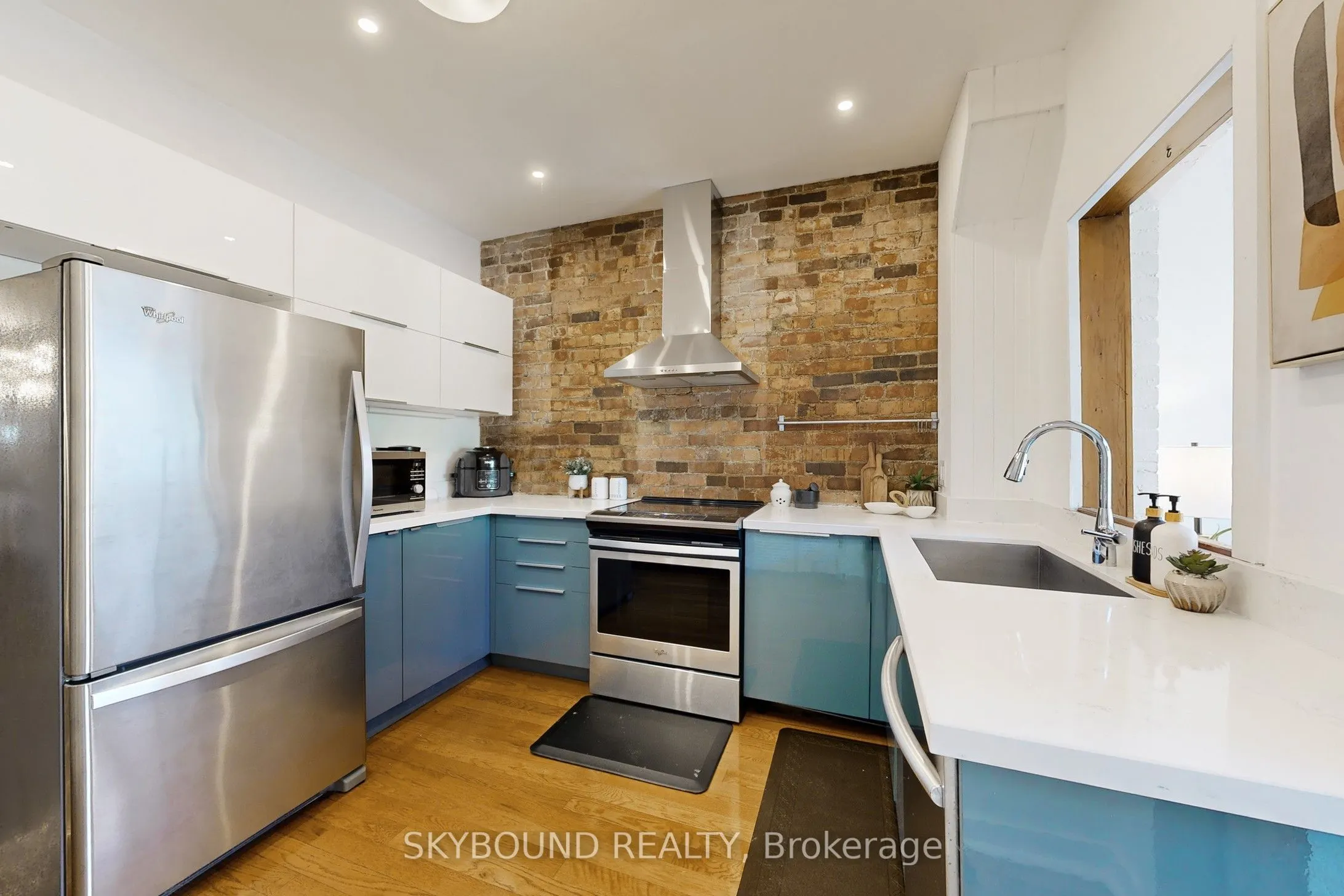 50 Dearbourne Avenue