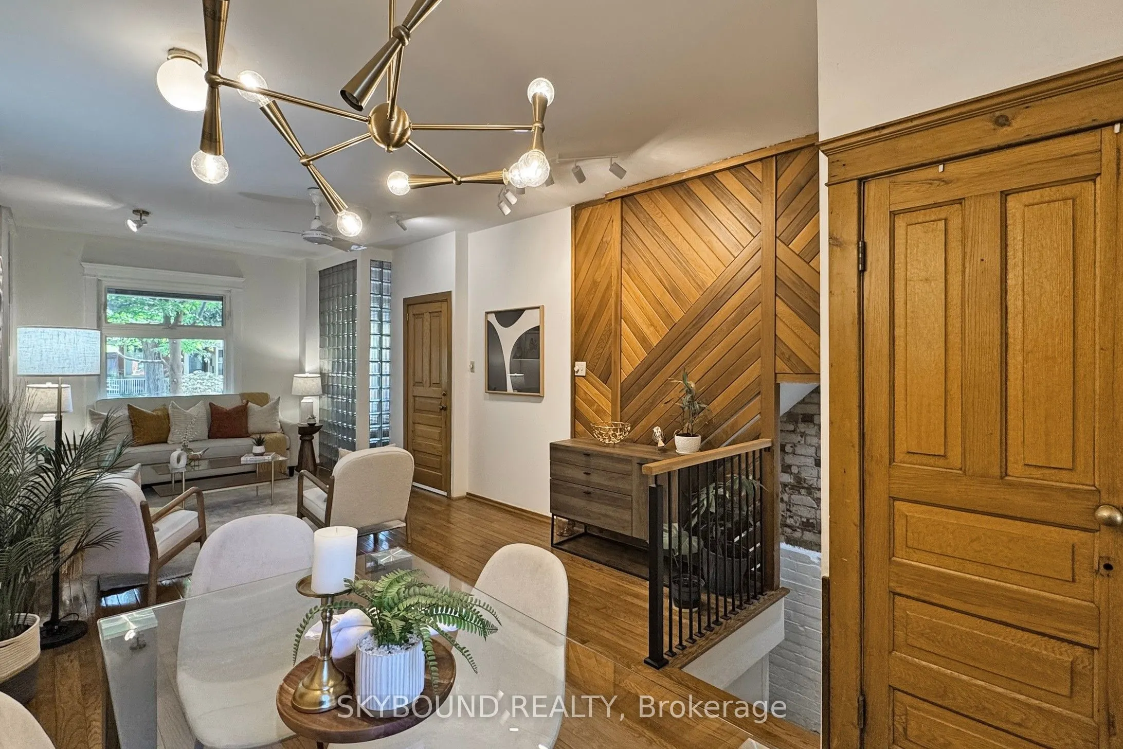 50 Dearbourne Avenue