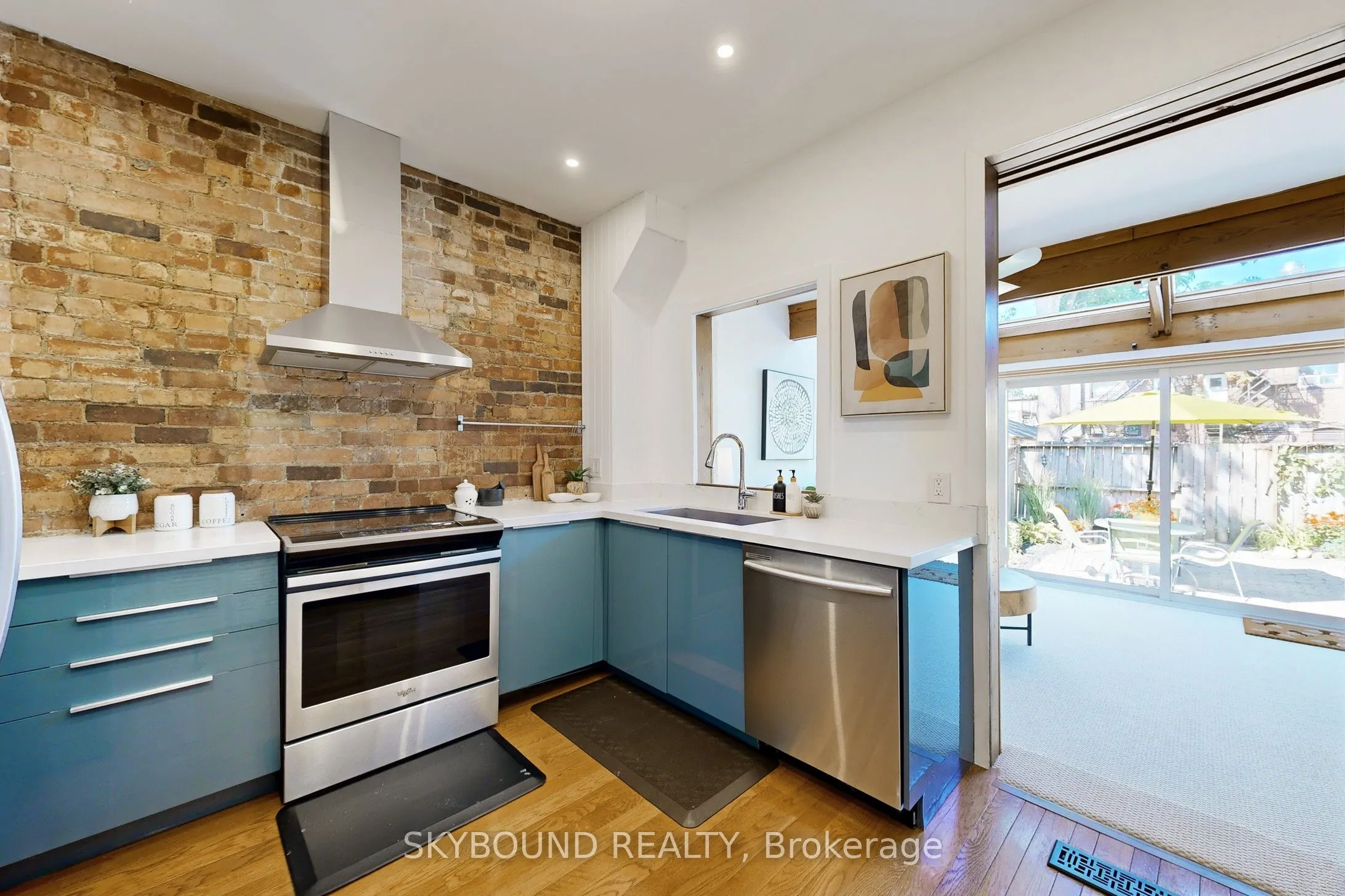 50 Dearbourne Avenue