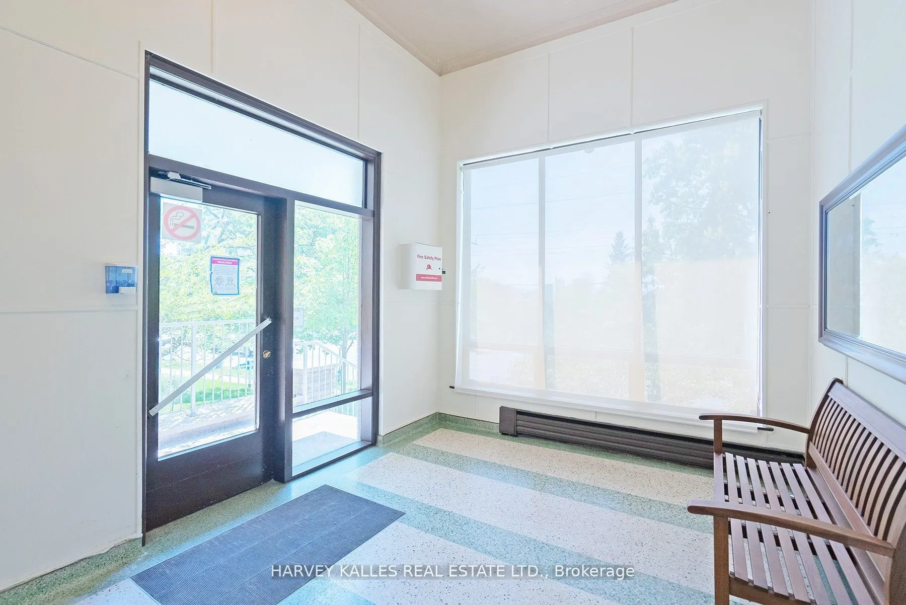 1751 Victoria Park Avenue, #405