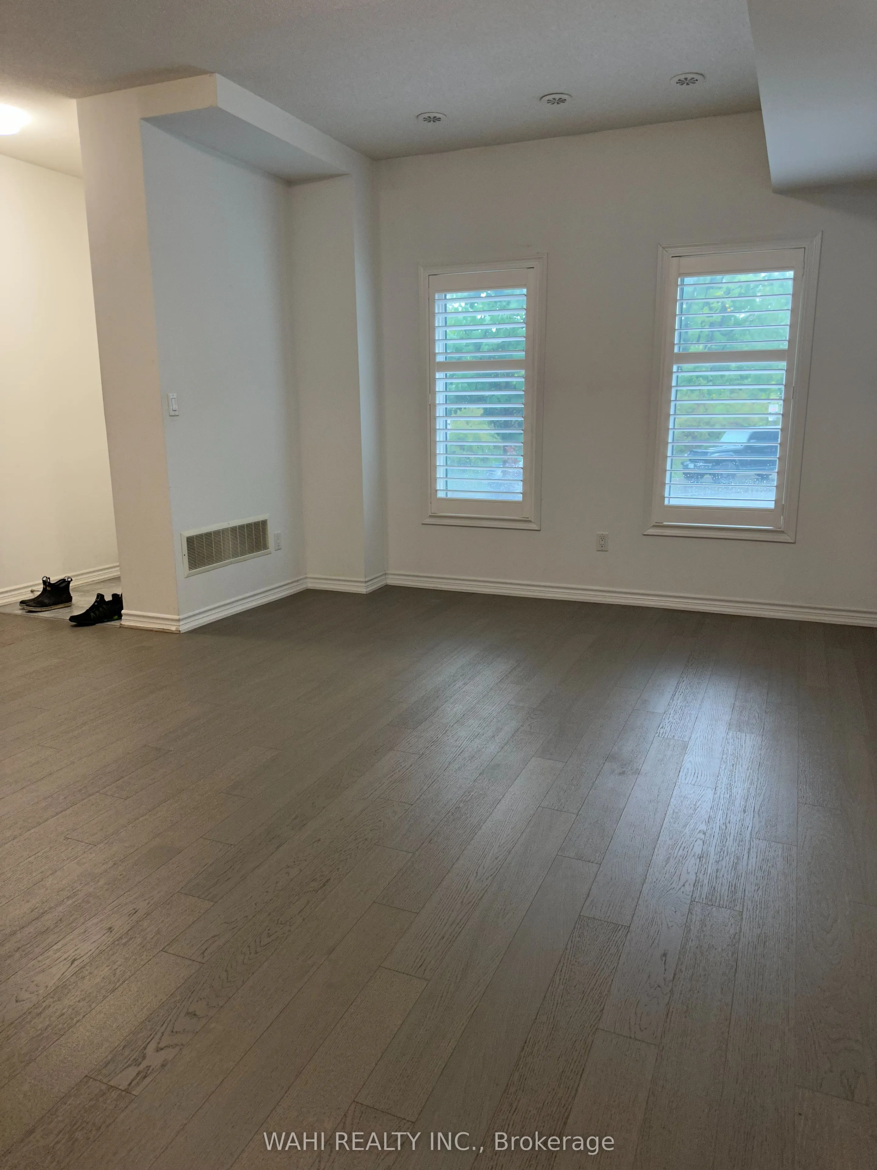 1040 Elton Way, #12